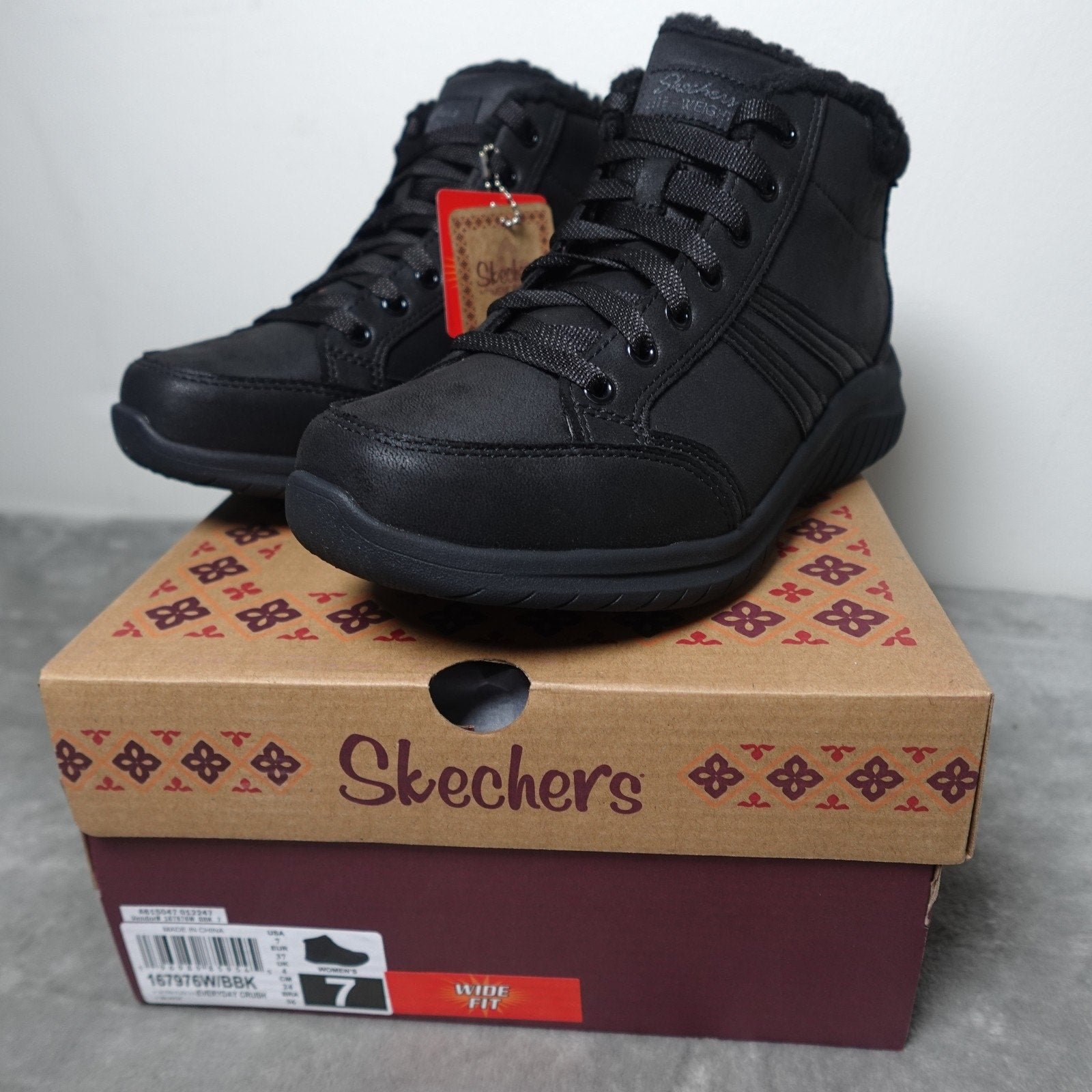 Skechers Ultra Flex Everyday Crush Women's Boots Black 7 US 37.5 EU New Box