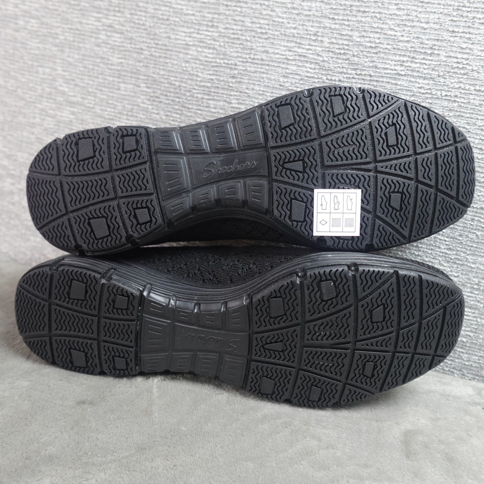 Skechers Seager Stat Women's Size 7.5 Slip On Walking Shoes Black 49481 BBK New
