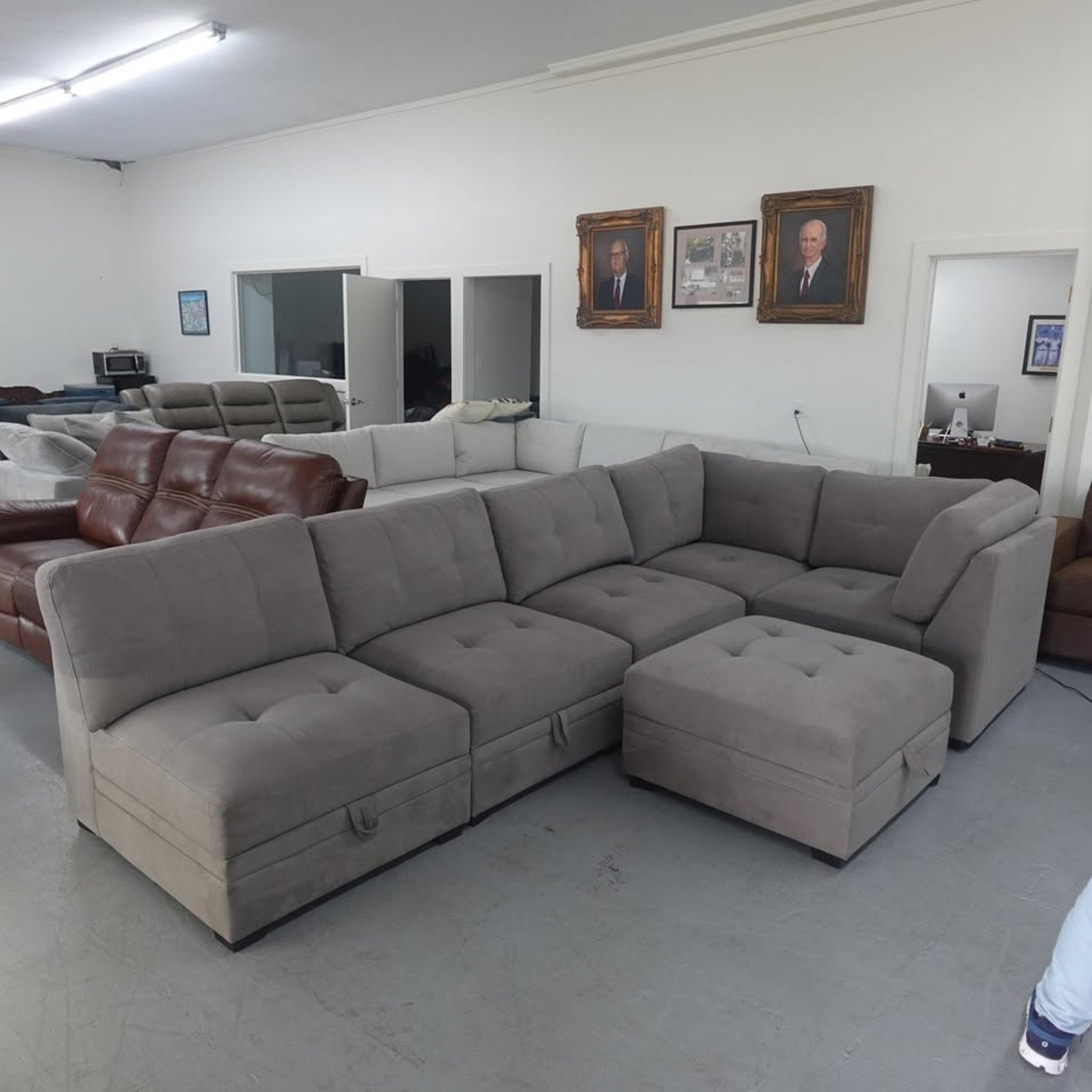 Vaughnn 6-piece Fabric Modular Sectional with Storage Gray