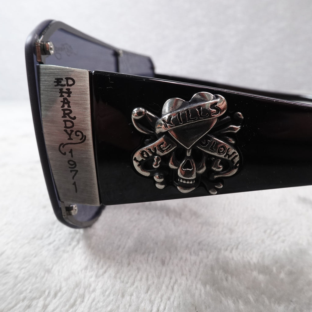 Ed Hardy Fatal Attraction Shield Sunglasses Skull Crossbones Y2K UV400 NEW