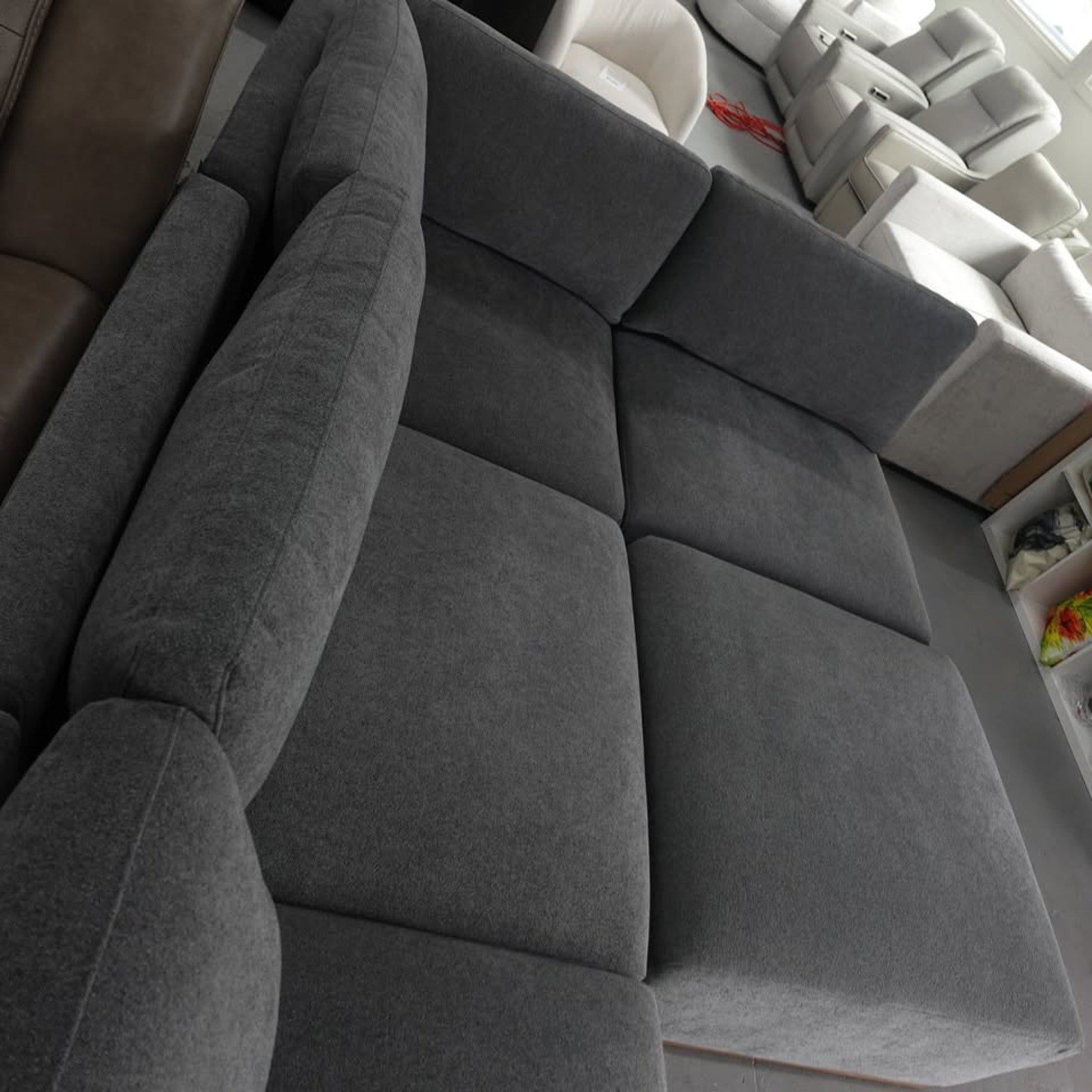 Henredon Murphy Fabric Modular Sectional with Ottoman