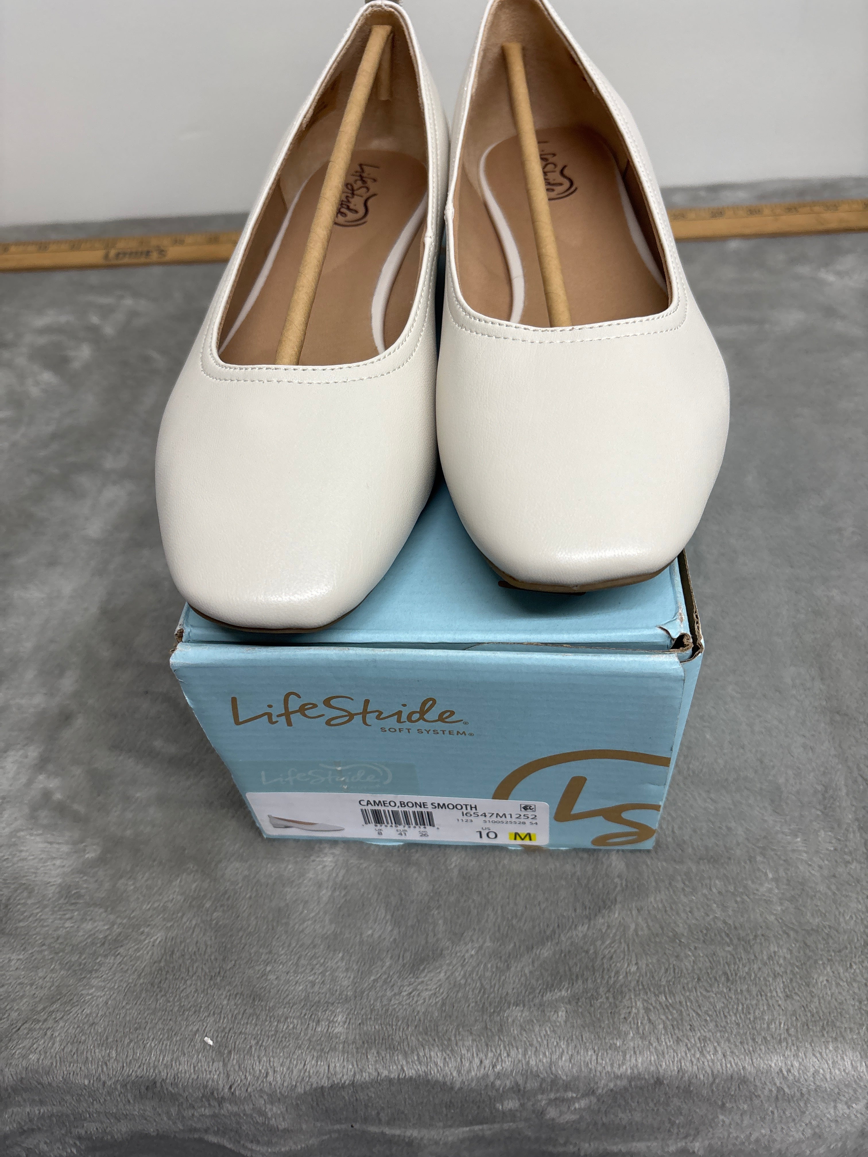 Life stride Cameo Bone Smooth