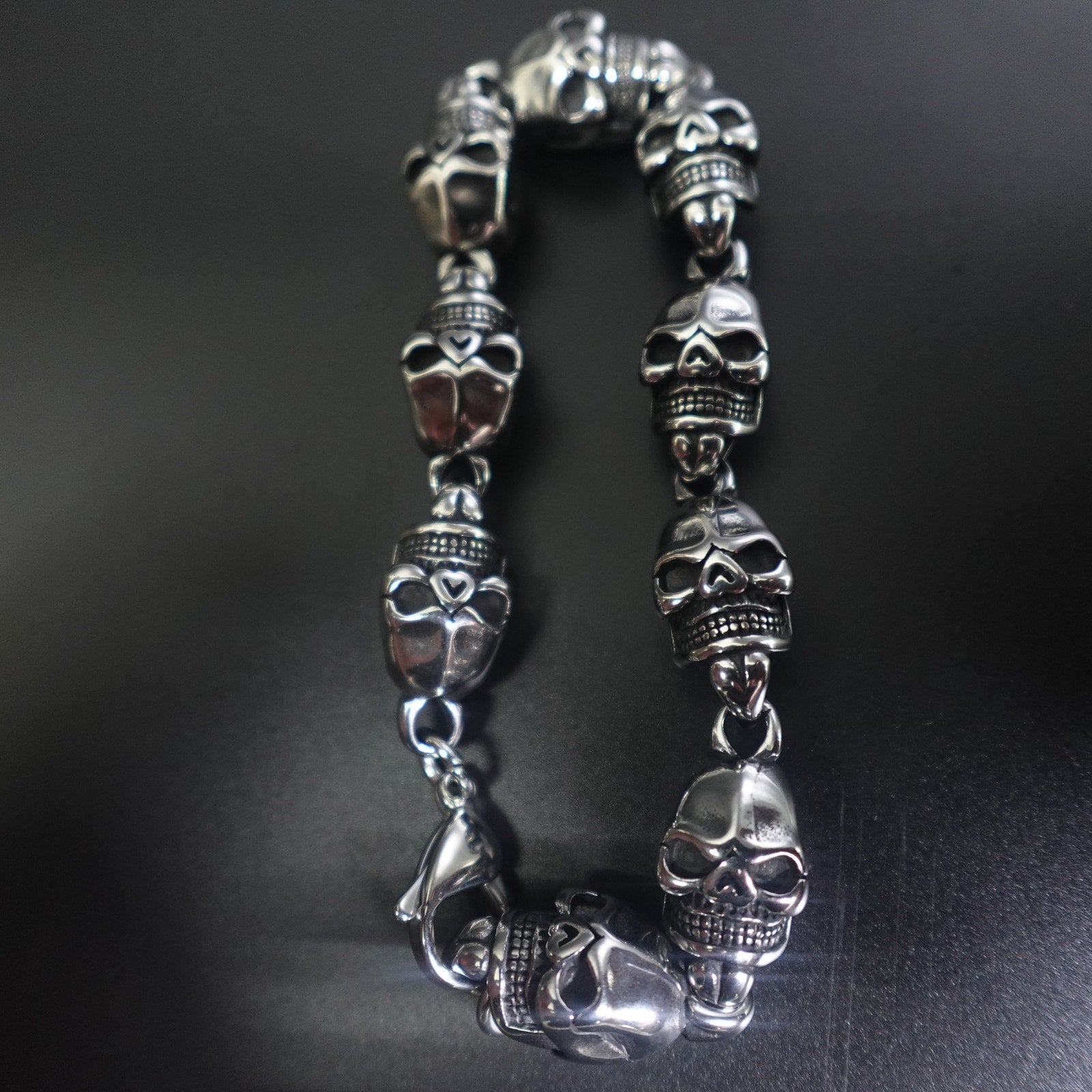 Stainless Steel Large Skull Heads Heavyweight Bracelet SBR-5303