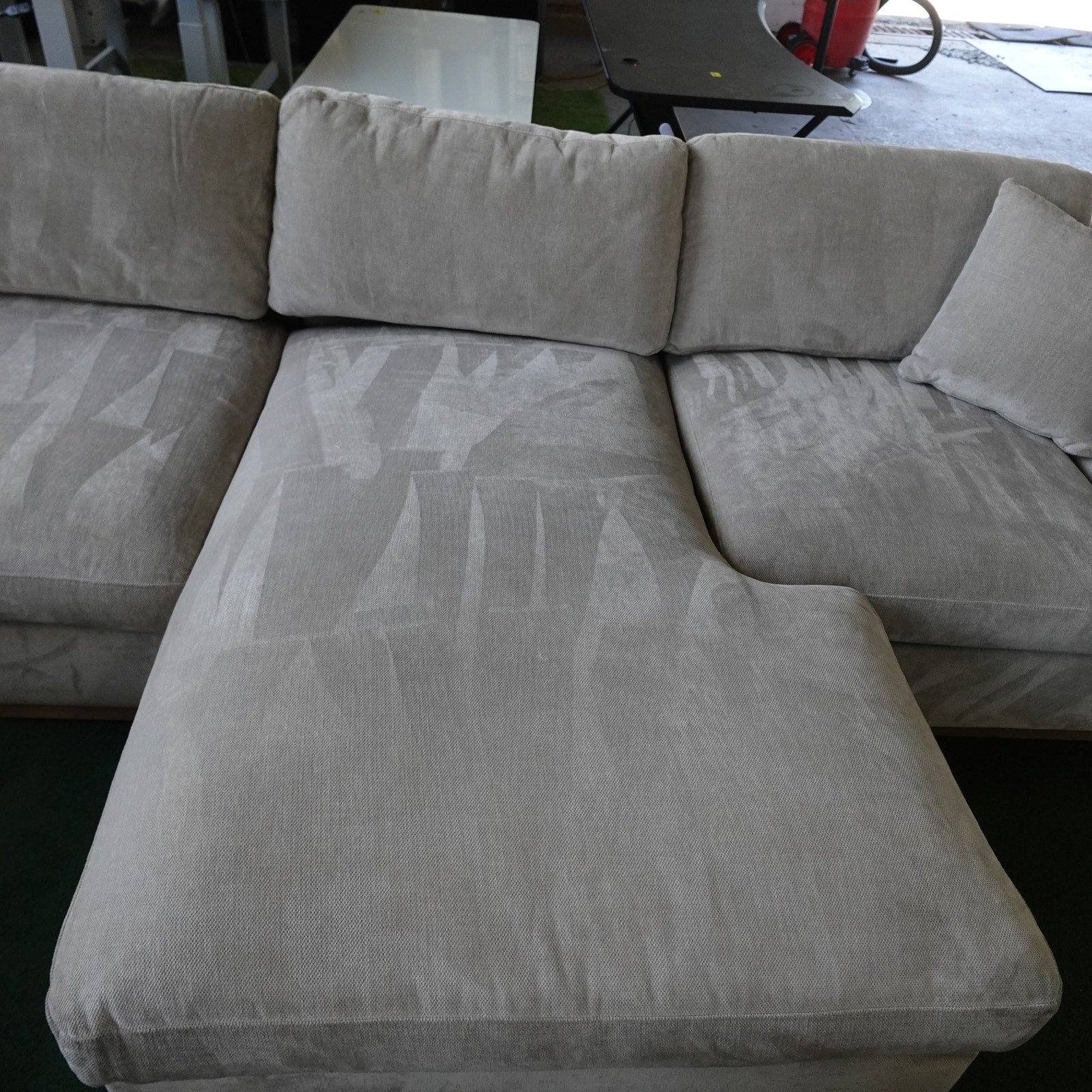 Henredon Caley Reversible Sofa Chaise Soft Comfy Fabric