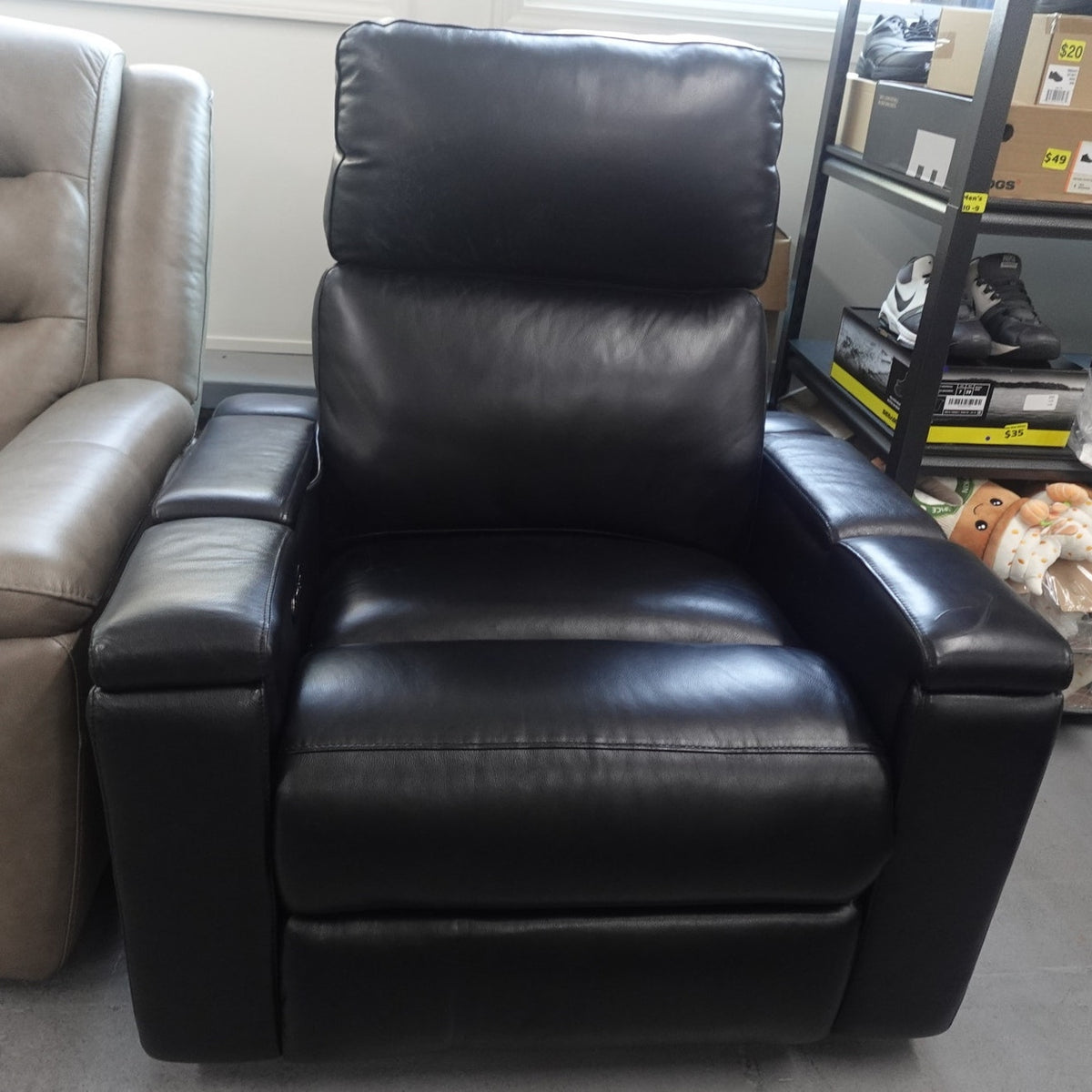 Pulaski Leather Power Home Theater Recliner