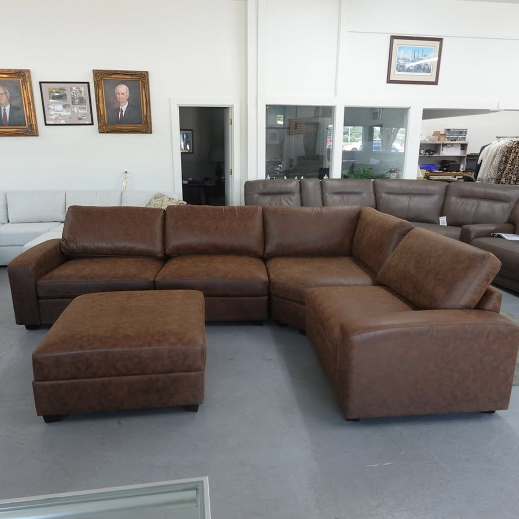Leon 5-piece Fabric Sectional with Storage Ottoman
