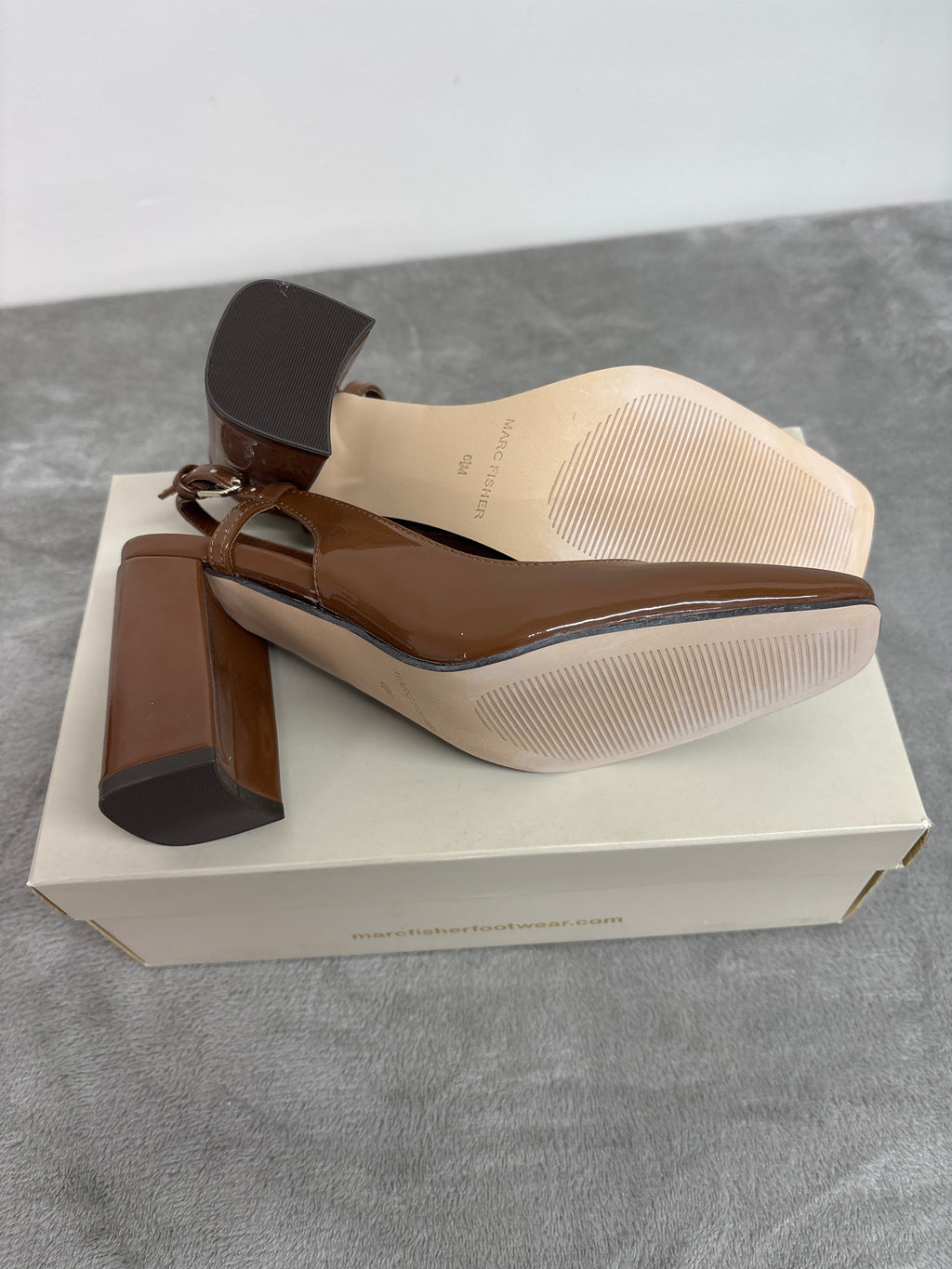 Marc fisher patent leather slingback pumps