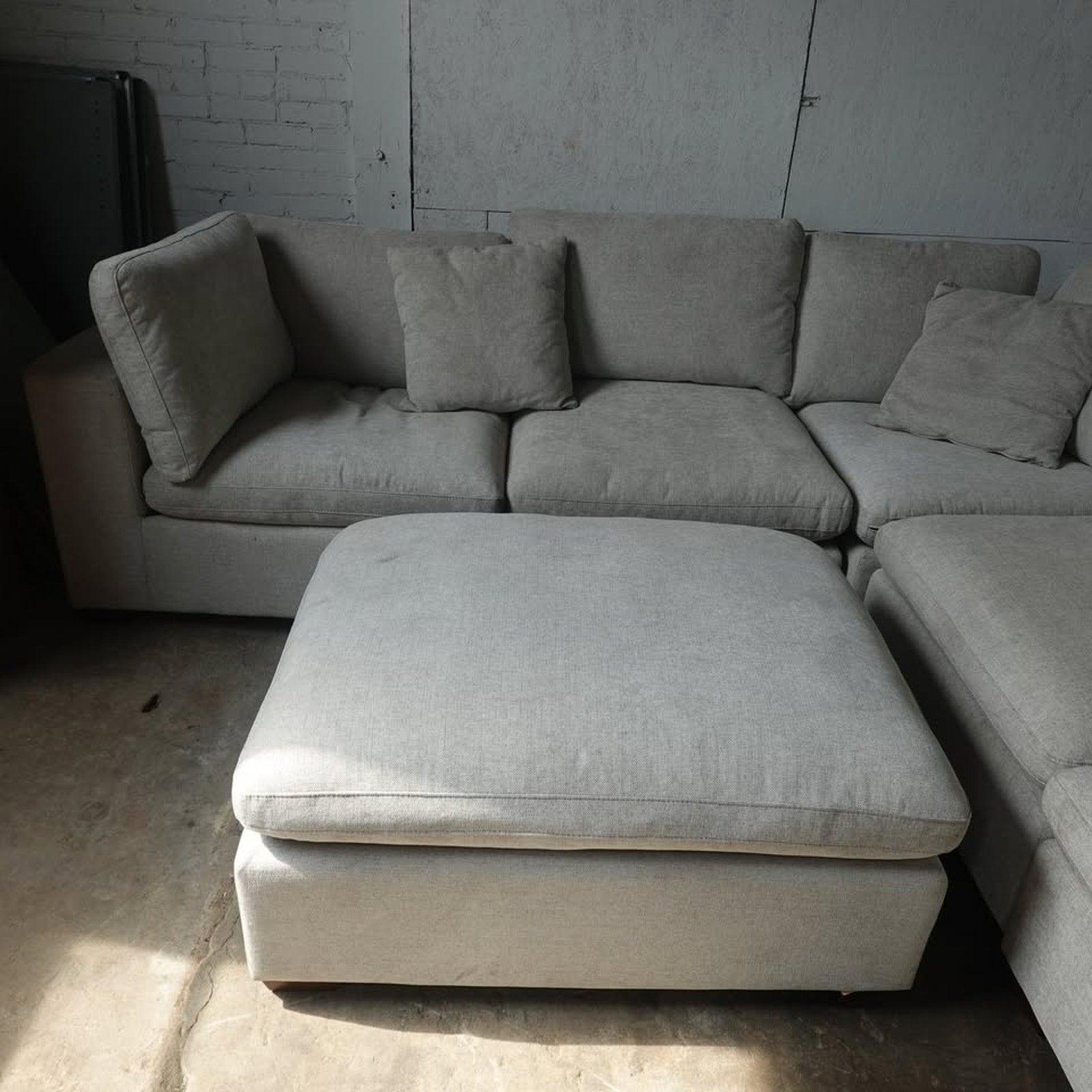 Thomasville Lowell 6-piece Modular Sectional Light Gray