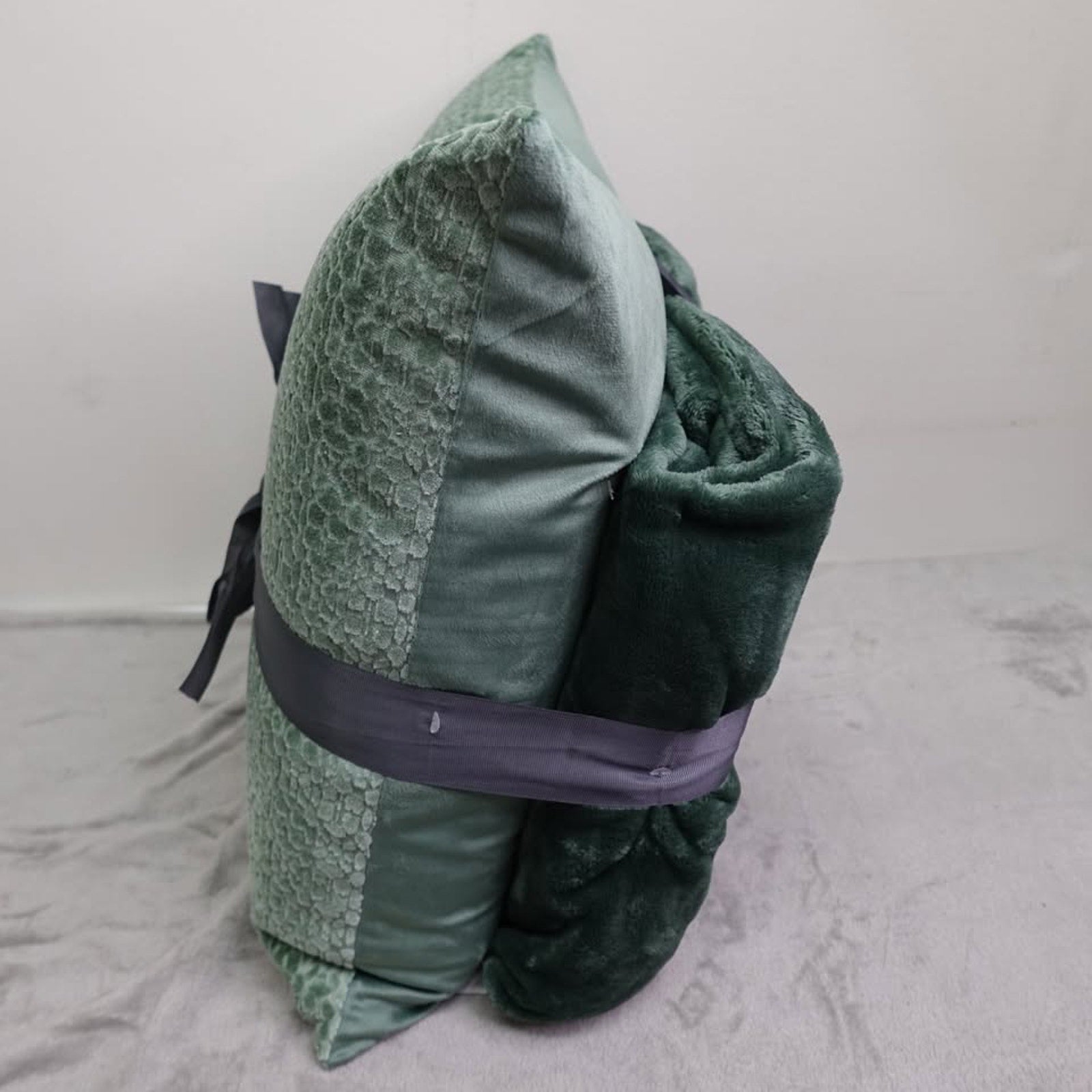 Sheffield Home Decorative Pillow Throw Set  - Sage Green