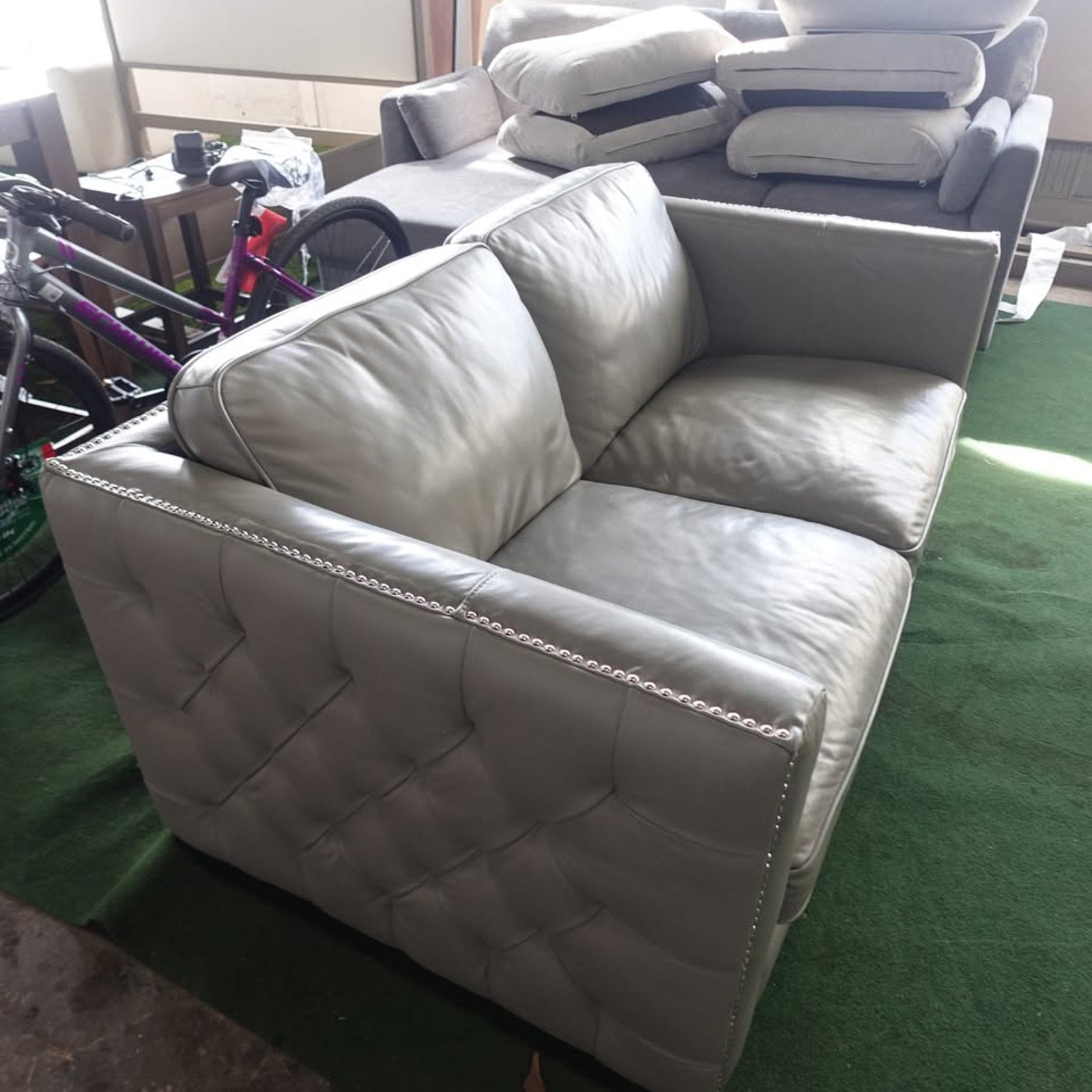 Jameston Leather Loveseat