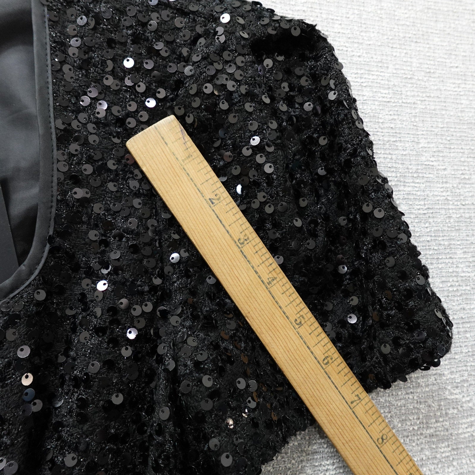 Donna Karan New York Size 8 Black Sequin Short Sleeve Button Up Belted Dress NWT