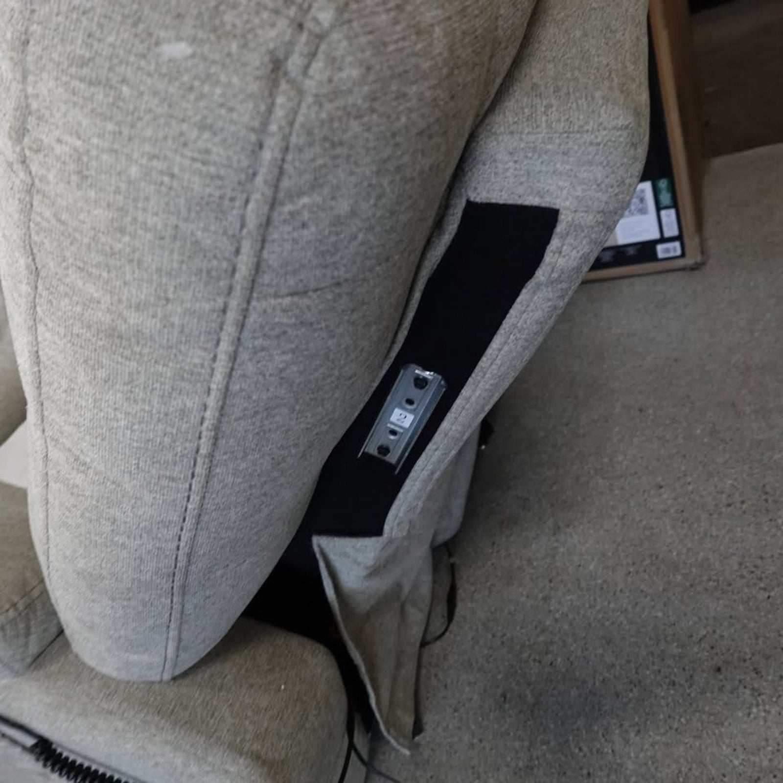 Flexsteel Zecliner Power Lift Headrest and Lumbar Sleep Recliner (read description)