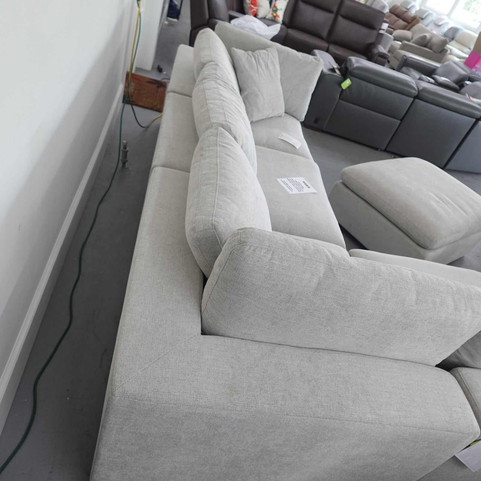 Thomasville Lowell 6-piece Modular Sectional
