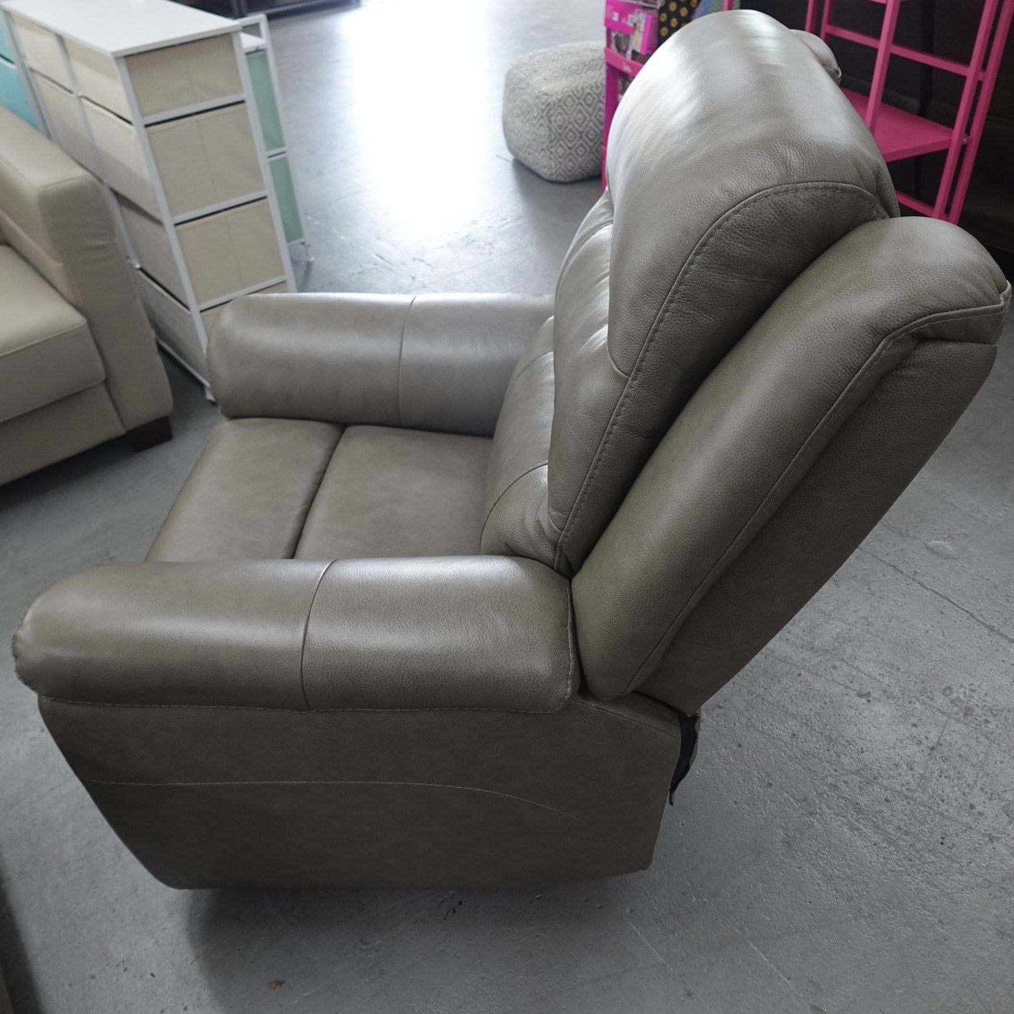 Mason Leather Power Recliner with Power Headrest