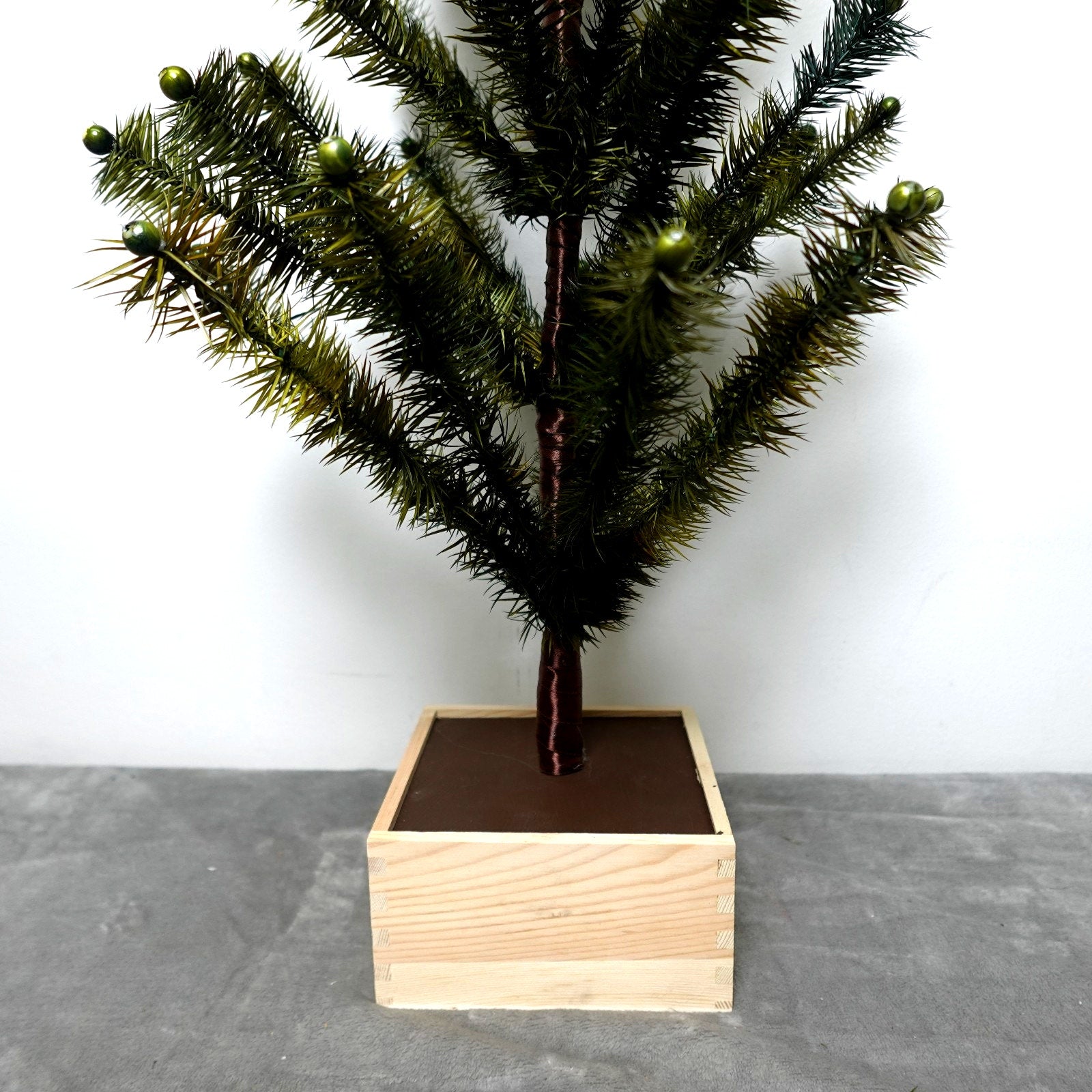 36” Decorative Christmas Tree, Lightweight Holiday Seasonal Decor. New