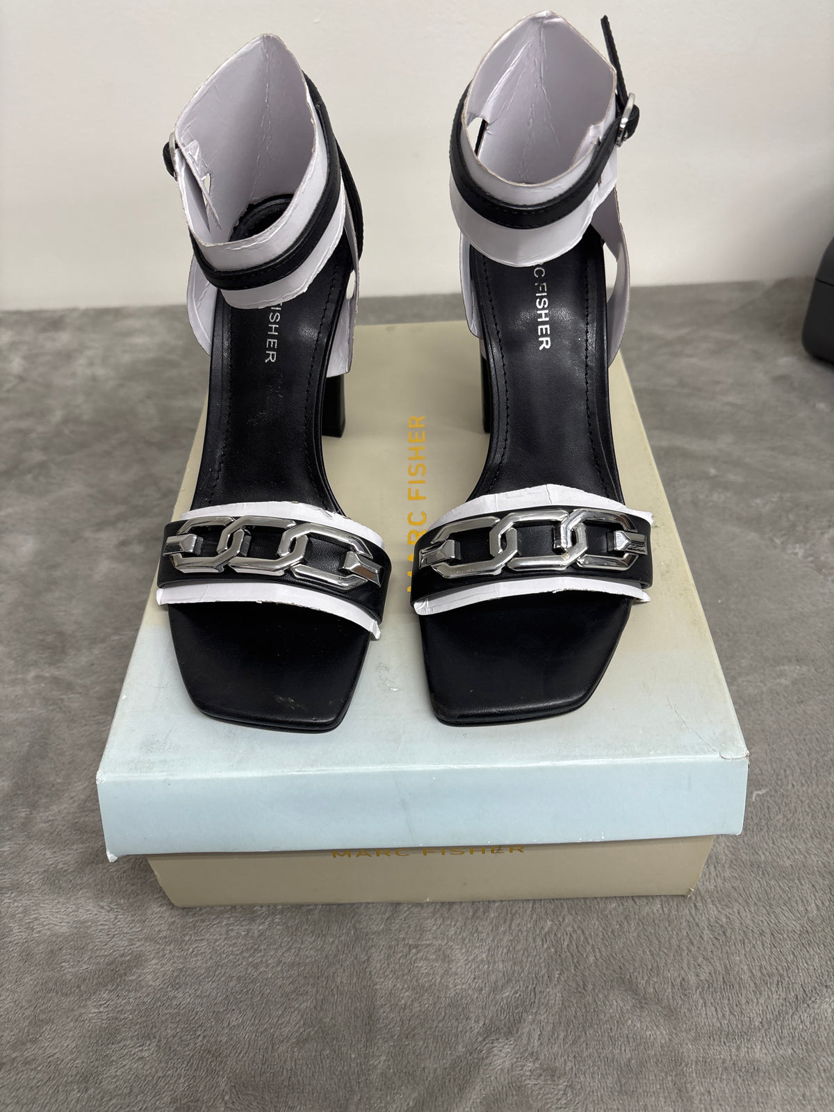 Marc Fisher WINNIA Women's Black Heeled Sandals Size 6M New