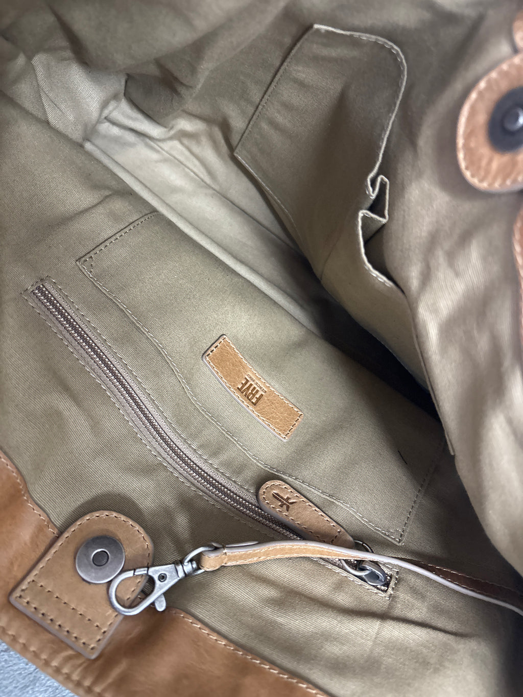 Frye Melissa Straw Shopper beige