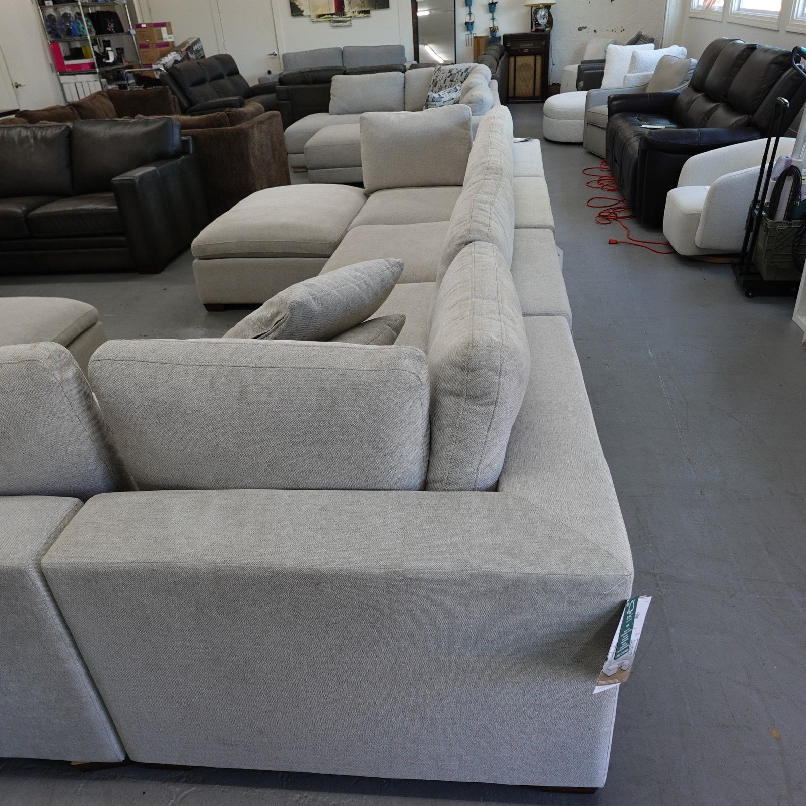 Thomasville Lowell 8pc. Modular Sectional - Light Gray