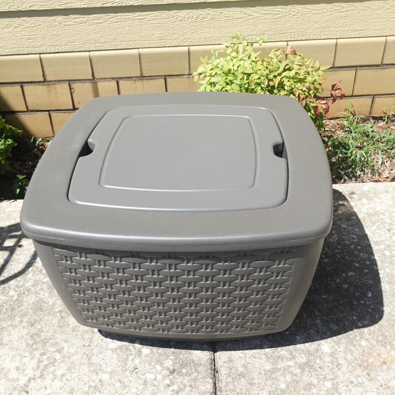 Just Chillin’ Patio Table & Ice Bin™