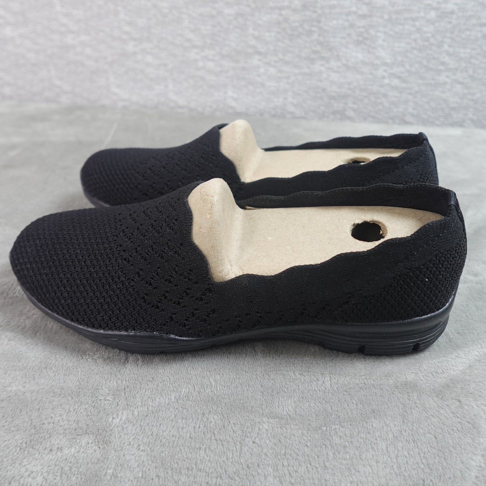 Skechers Seager Stat Women's Size 7.5 Slip On Walking Shoes Black 49481 BBK New