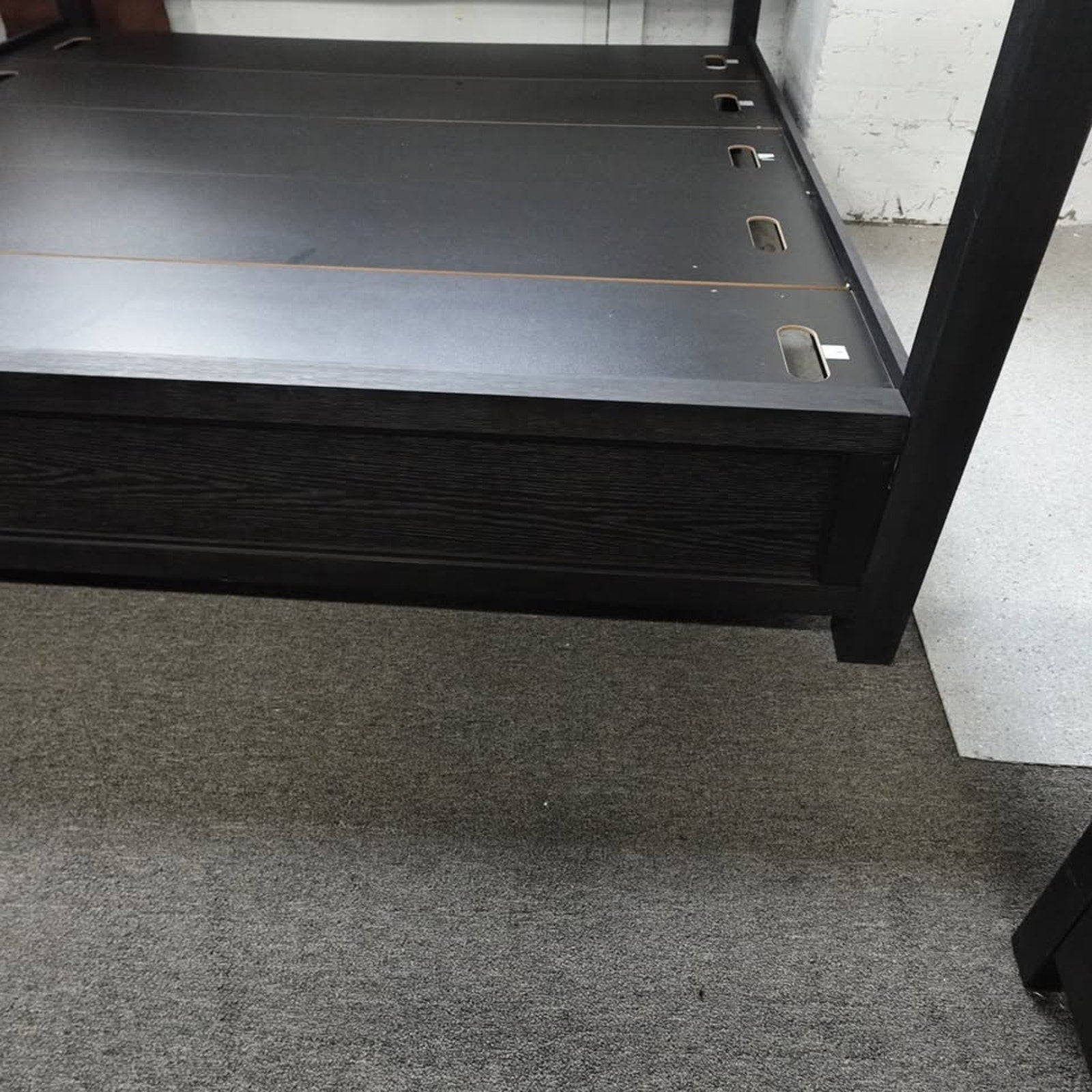 Bellevue King Canopy Bed + Nightstands & Dresser Black