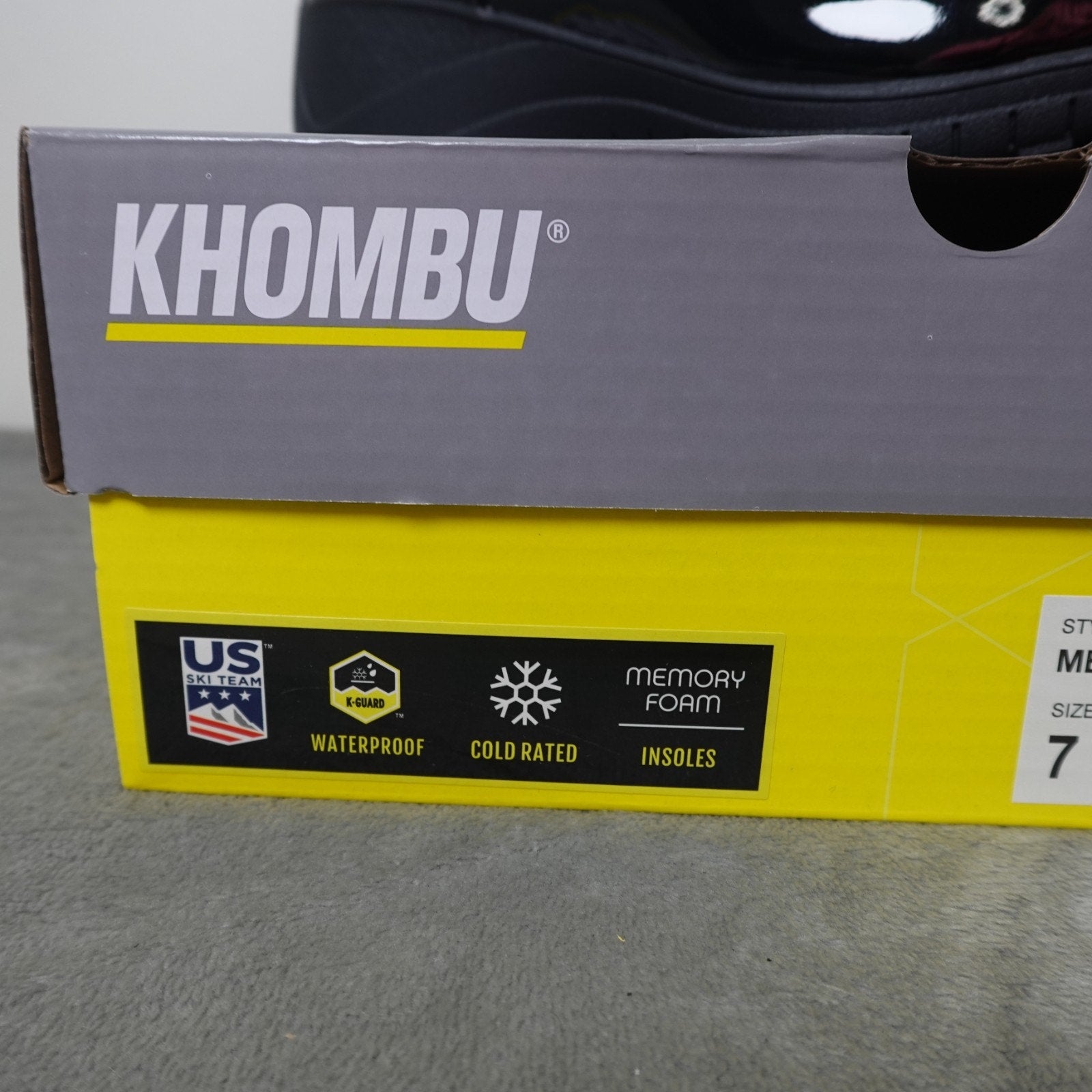 Khombu Megan Women’s 7.5 Winter Snow Boots Waterproof Zip White Black NIB Warm
