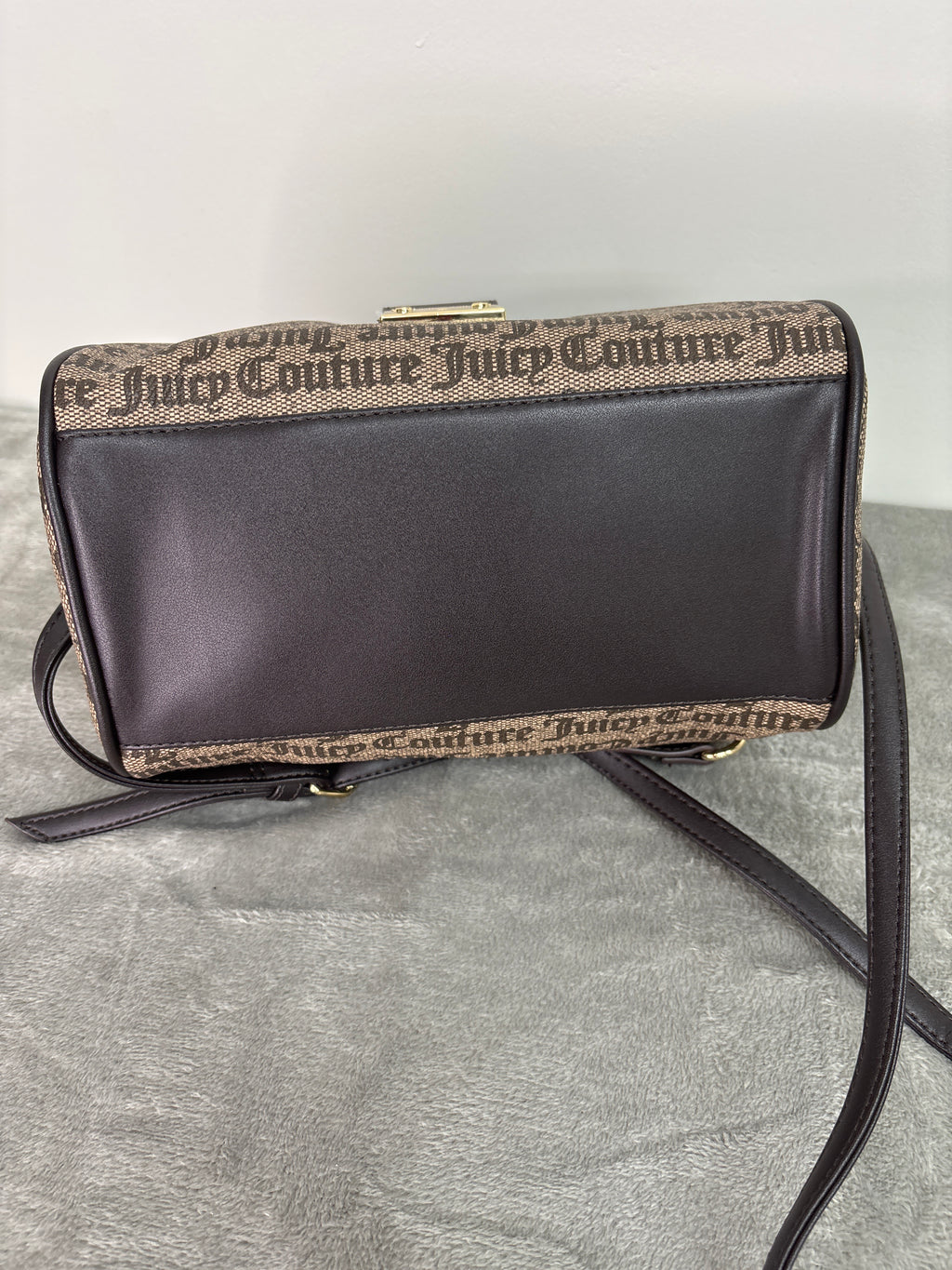 Juicy couture taup\dark brown