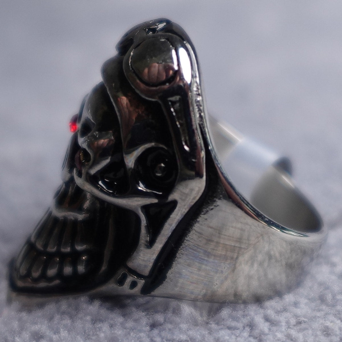 Stainless Steel Skull Ring Size 9 with Motorcycle goggles RSRN-620