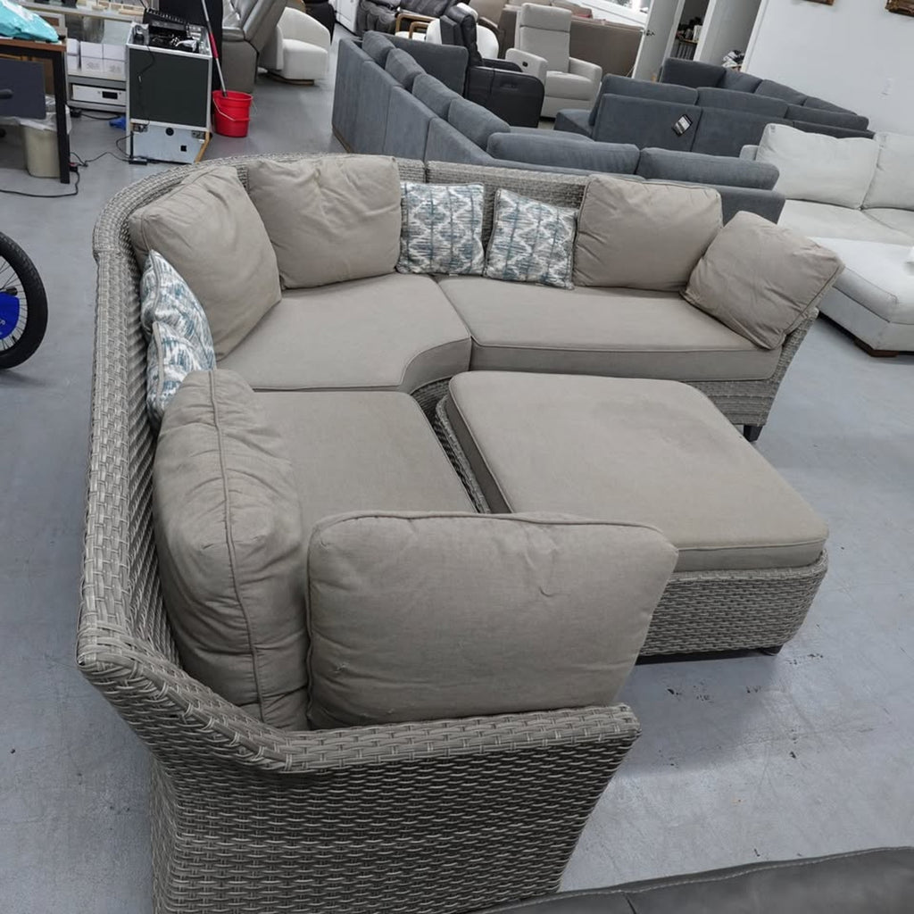 Coasta 4 Piece Grey Woven Sectional Outdoor Seating Set