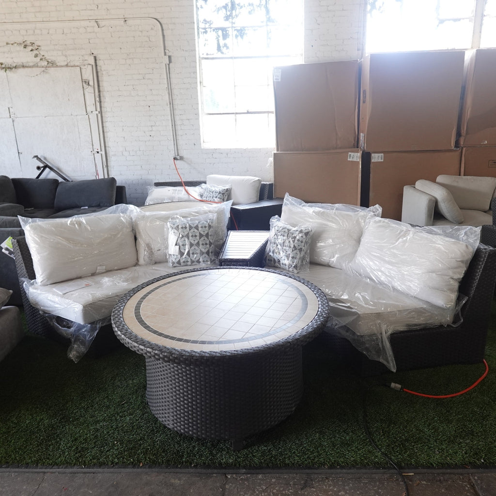 Sunvilla Outdoor Curved Patio Set – 4 Piece (NEW) – $1,199 OBO