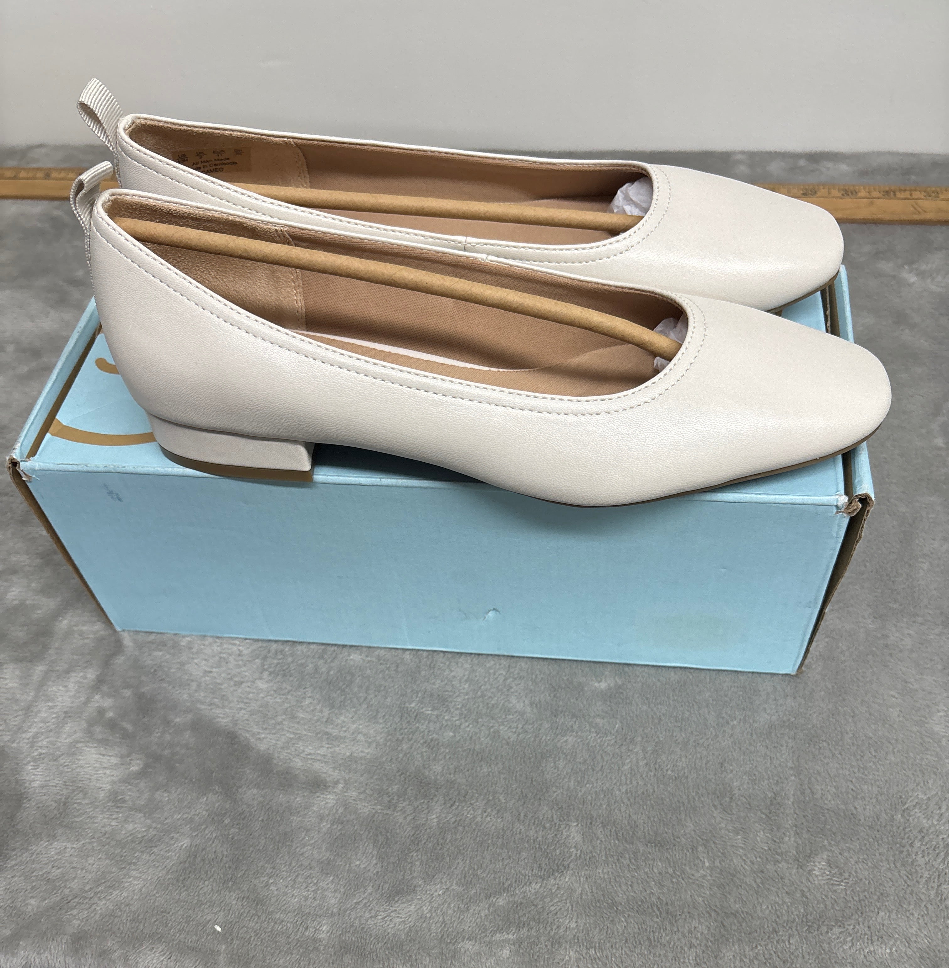 Life stride Cameo Bone Smooth