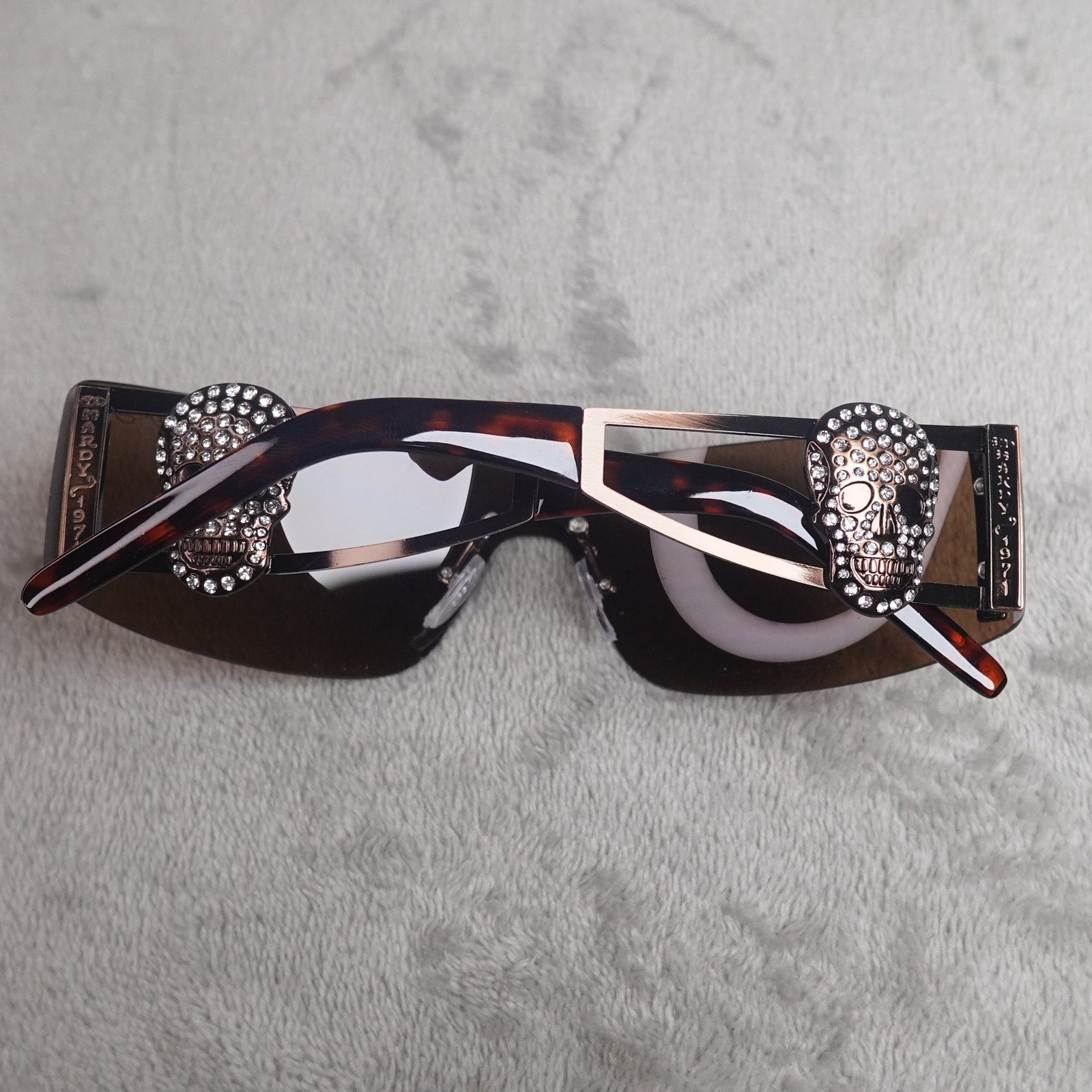 Ed Hardy Rhinestone Skull Shield Sunglasses Brown Gradient UV400 NEW