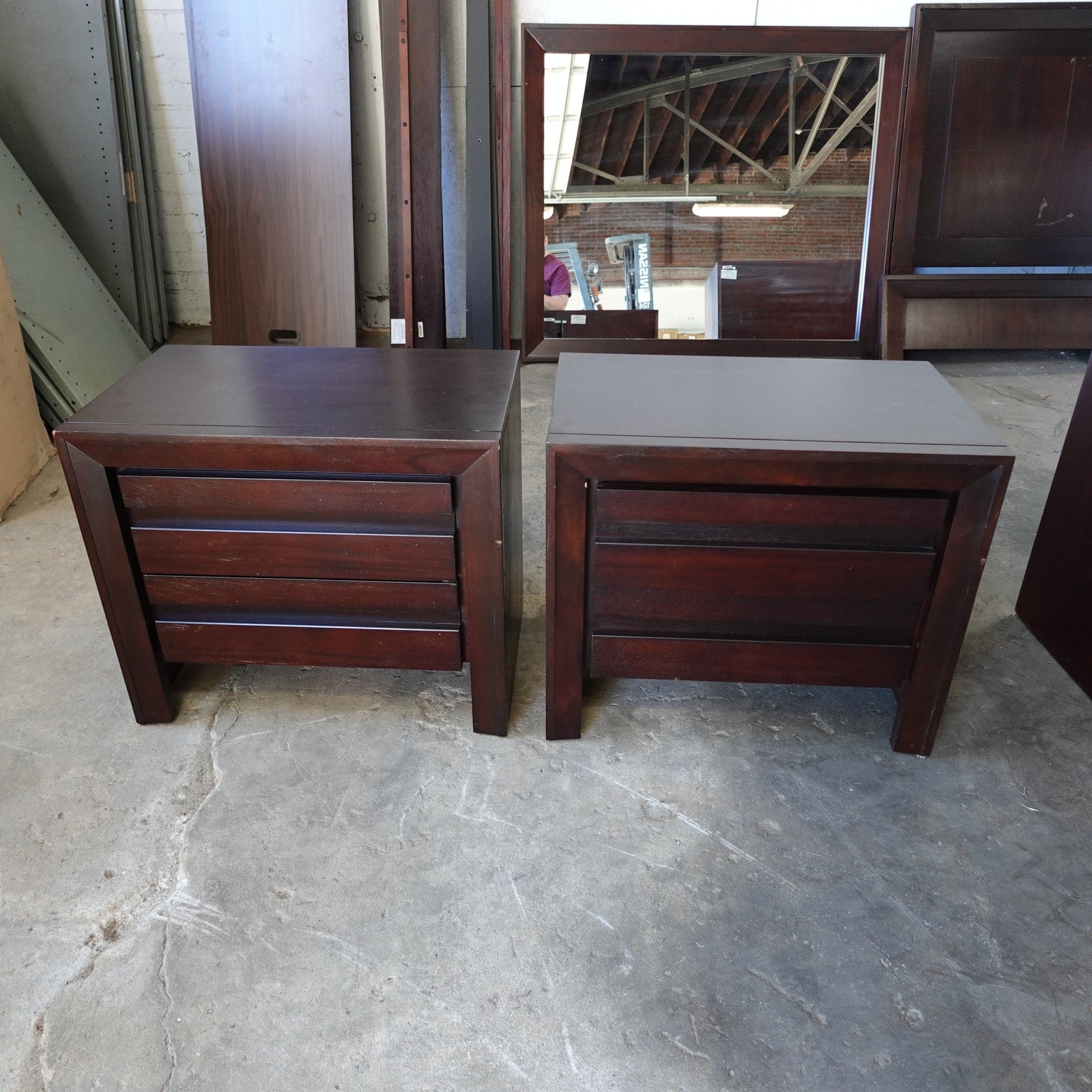 Used/Demo Wakefield King Bedroom Collection