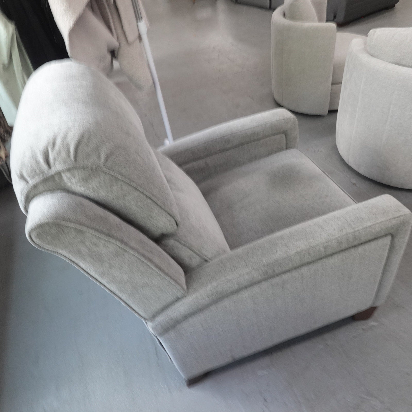 Synergy Home Wessen Pushback Recliner Chair Gray Fabric Accent Recliner New