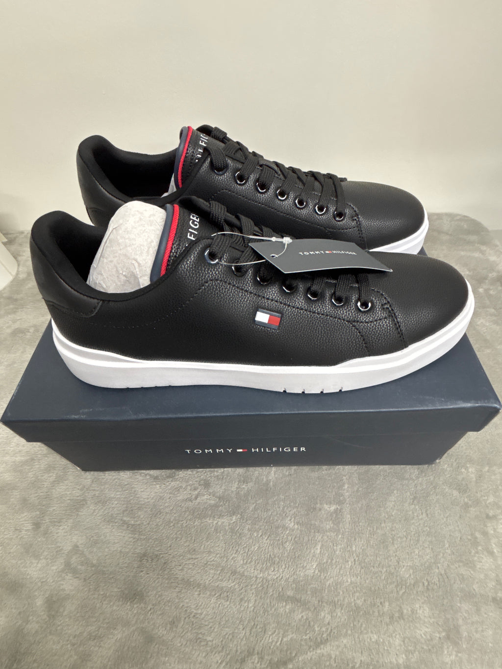 Tommy Hilfiger black sneakers