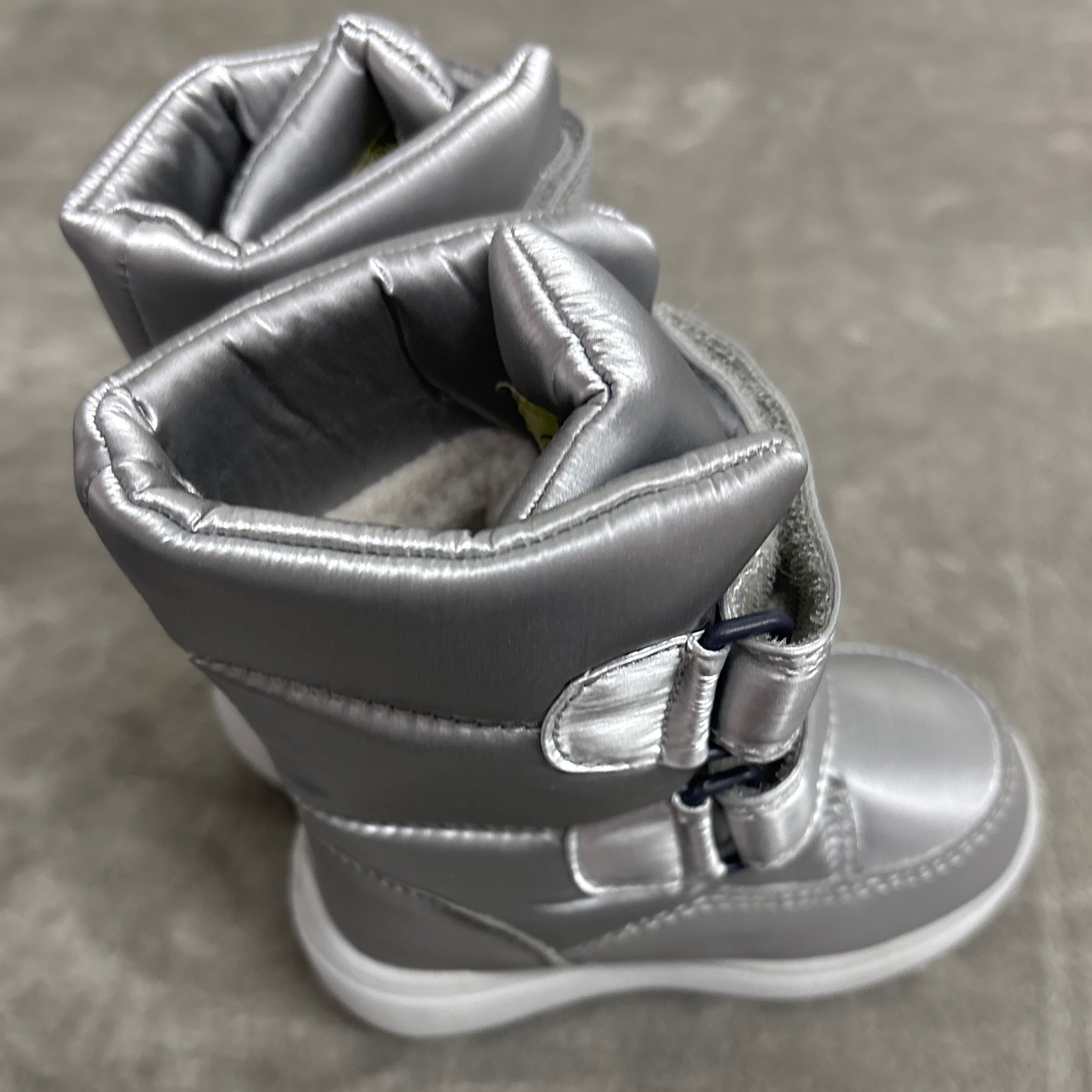 Kamik vegan kids boots