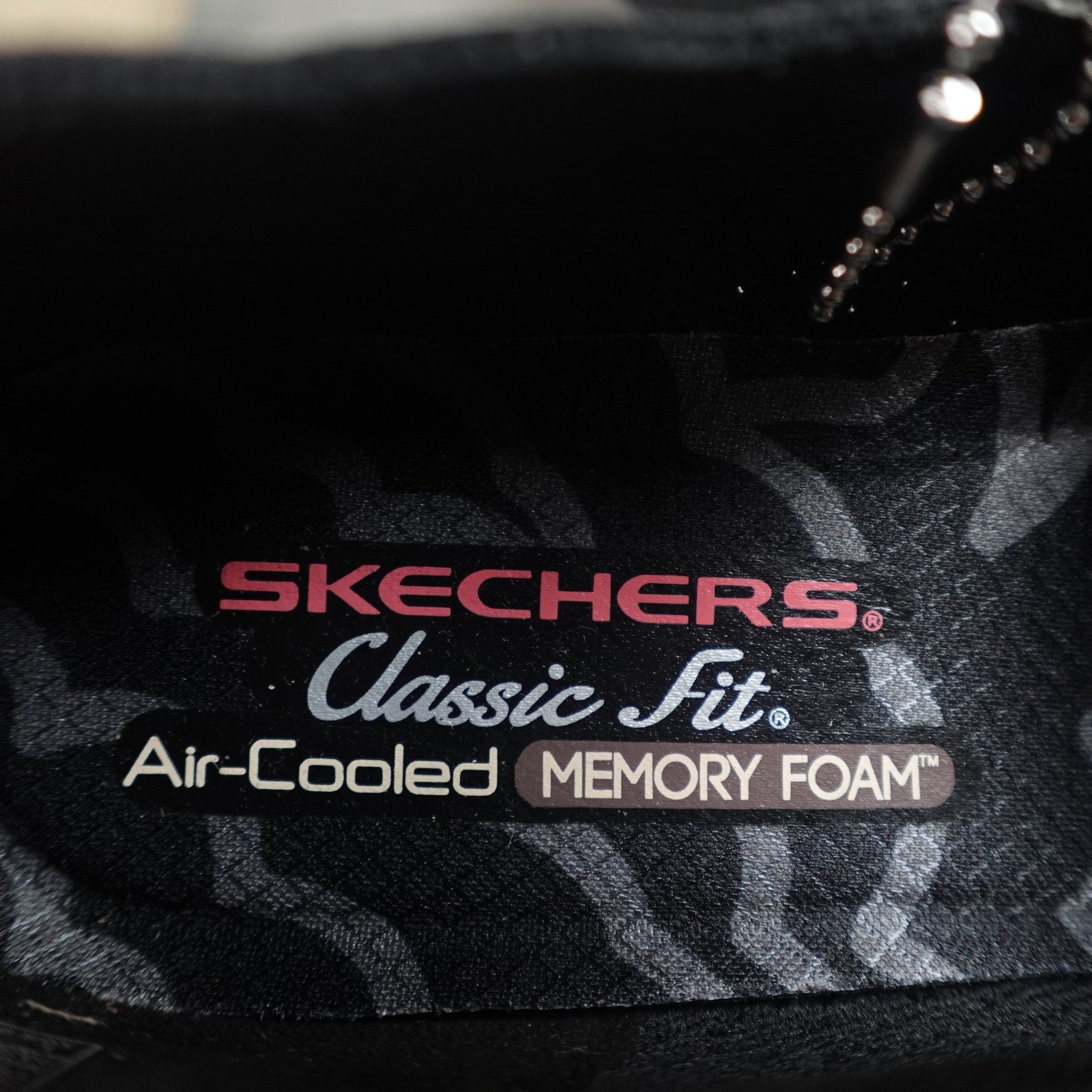 Skechers Seager Stat Women's Size 7.5 Slip On Walking Shoes Black 49481 BBK New