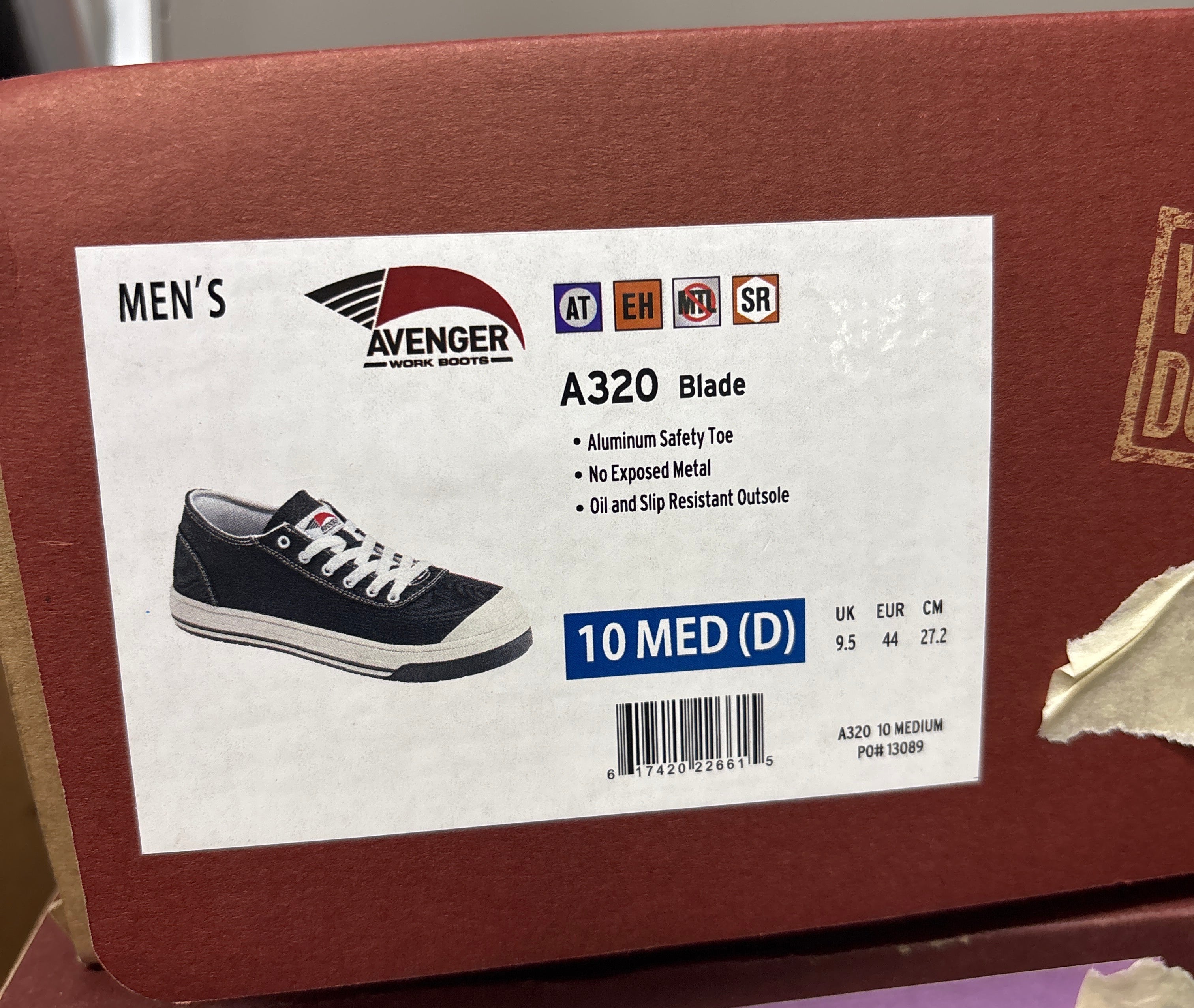 Avenger Blade A320 Men's Safety Toe Work Shoes – Size 10 Medium – Black/White