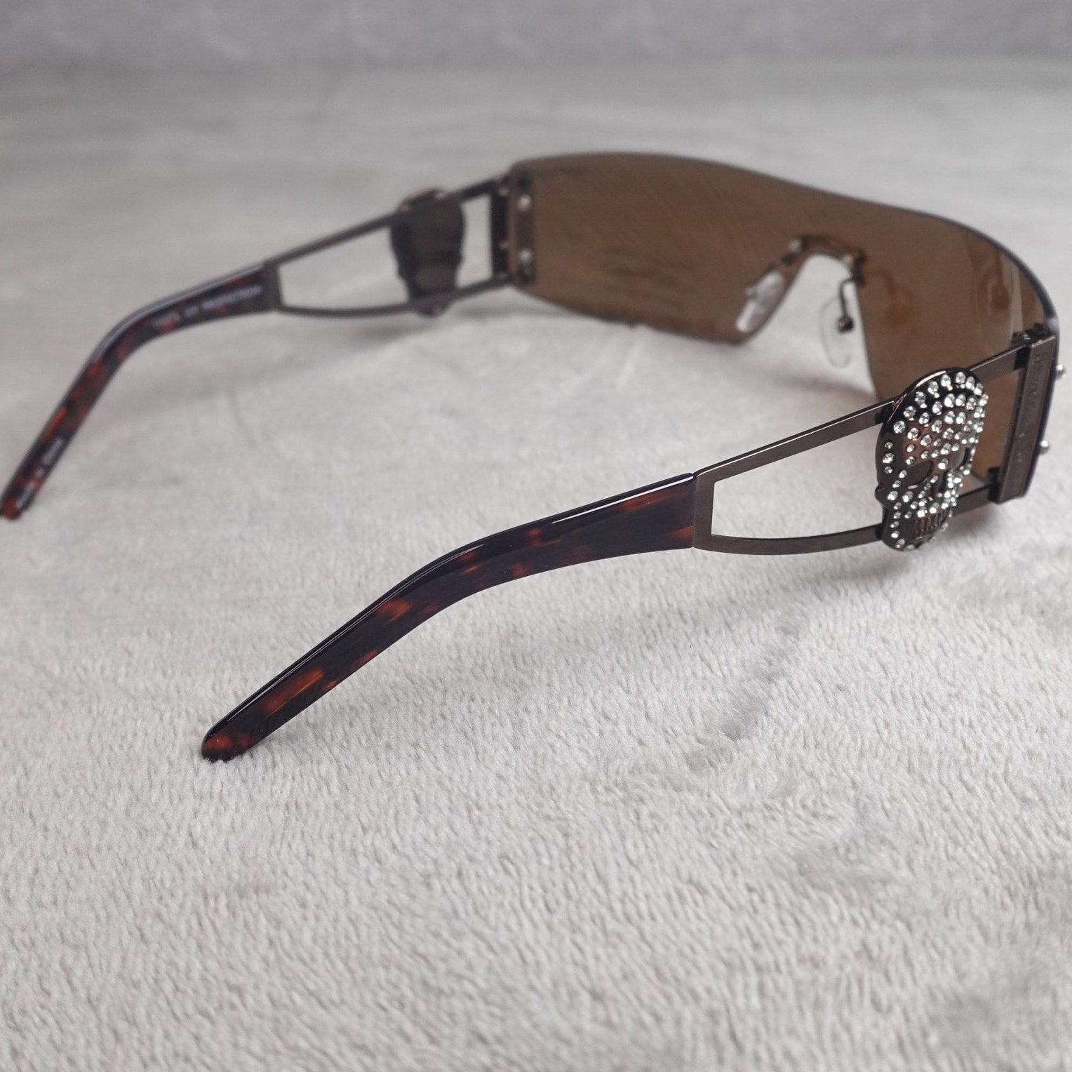 Ed Hardy Rhinestone Skull Shield Sunglasses Brown Gradient UV400 NEW