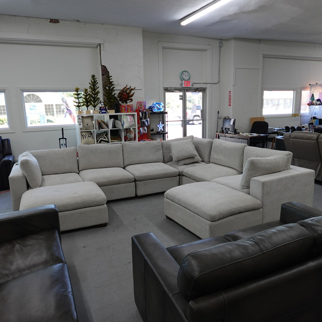 Thomasville Lowell 8pc. Modular Sectional - Light Gray