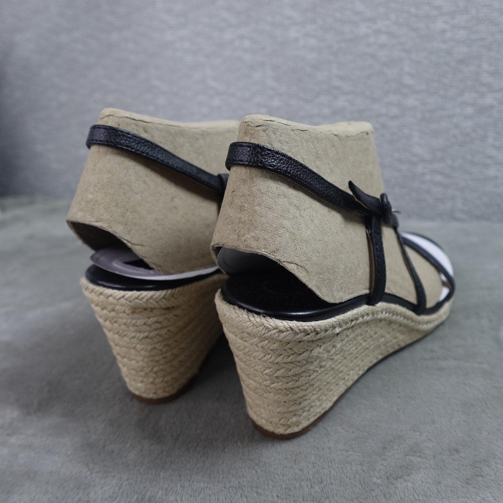 Calvin Klein Blairy 2 Women's Wedge Sandal Black 002 Size 8.5M New