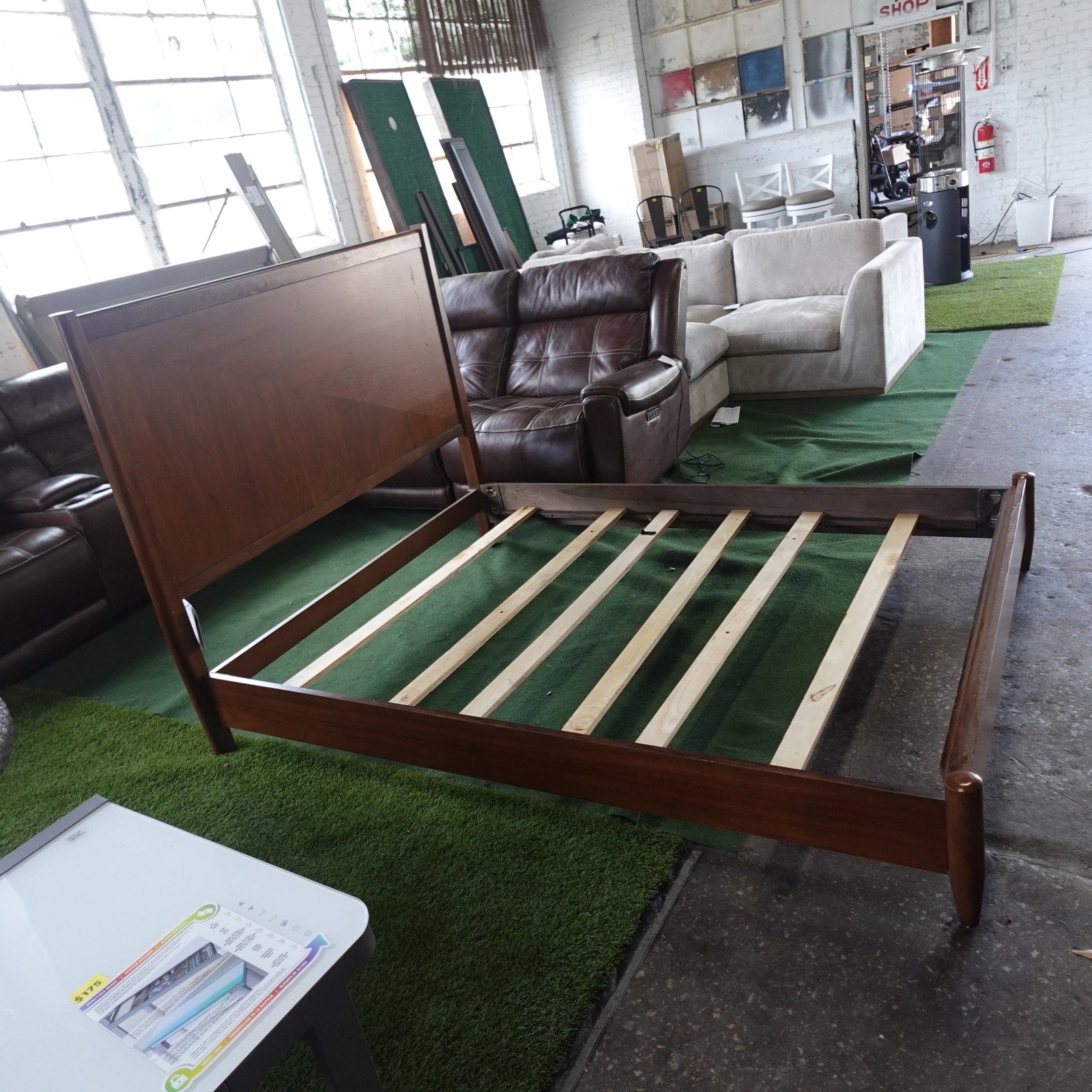 Northridge Home Marina Del Rey Queen Bed Hardwood Walnut