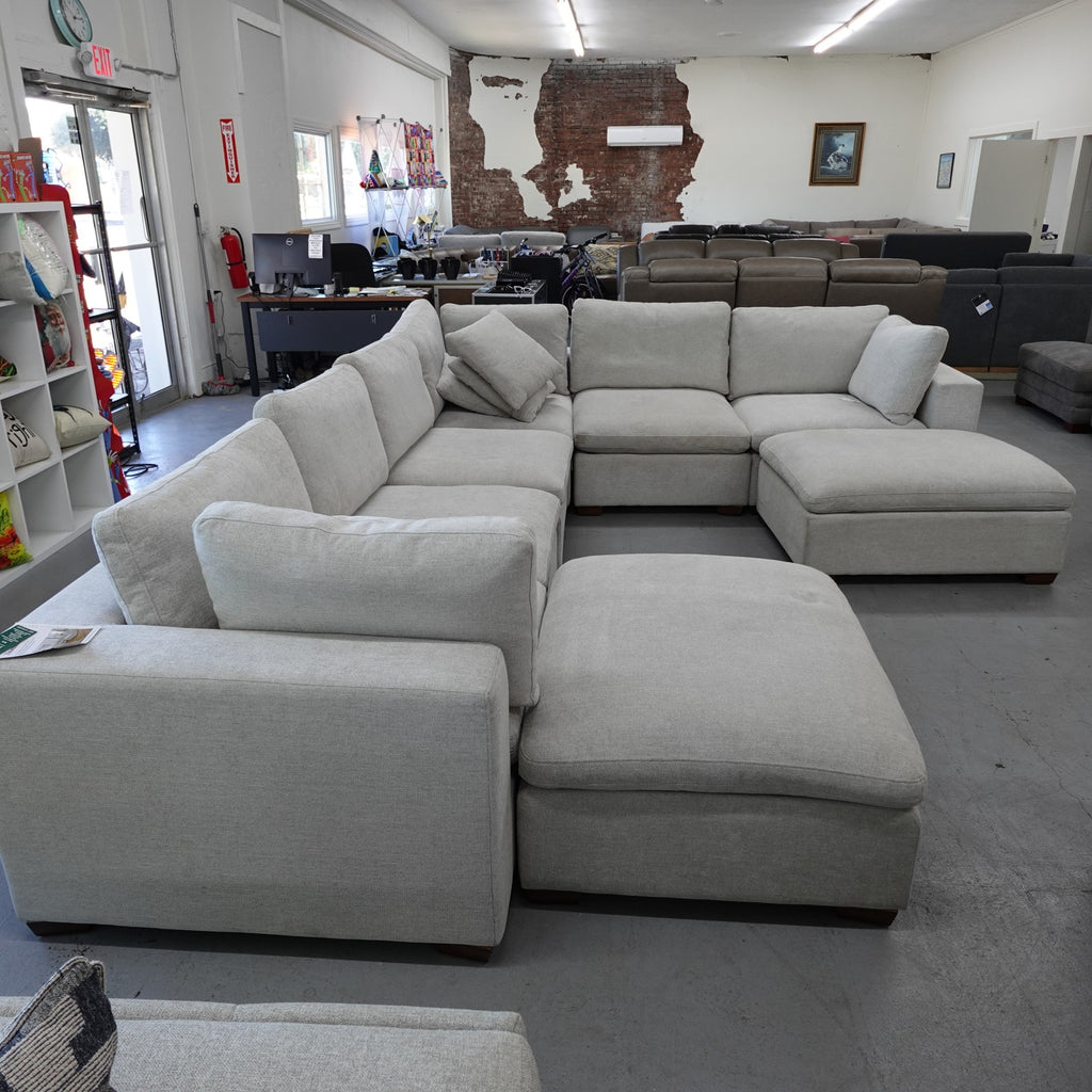 Thomasville Lowell 8pc. Modular Sectional - Light Gray