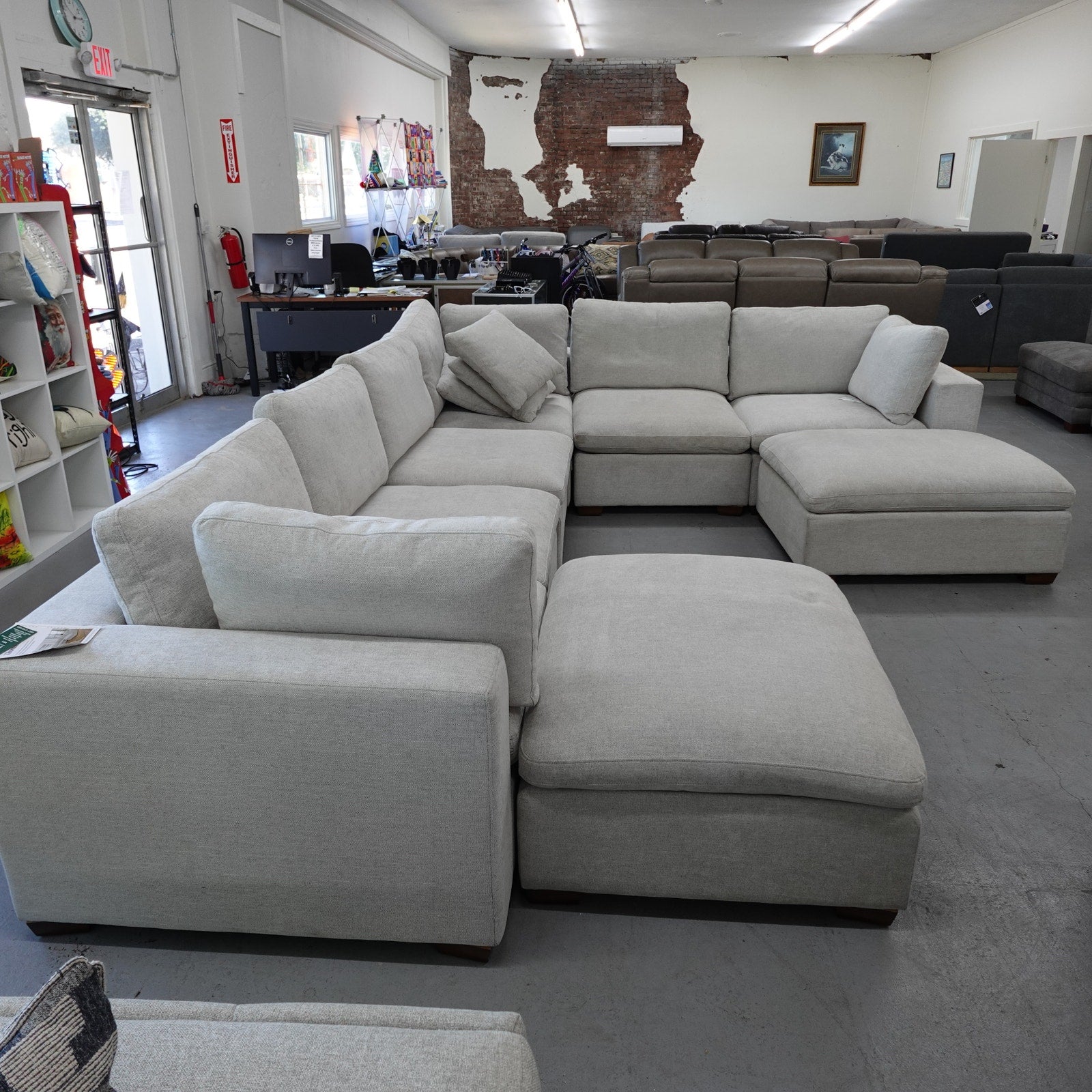 Thomasville Lowell 8pc. Modular Sectional - Light Gray