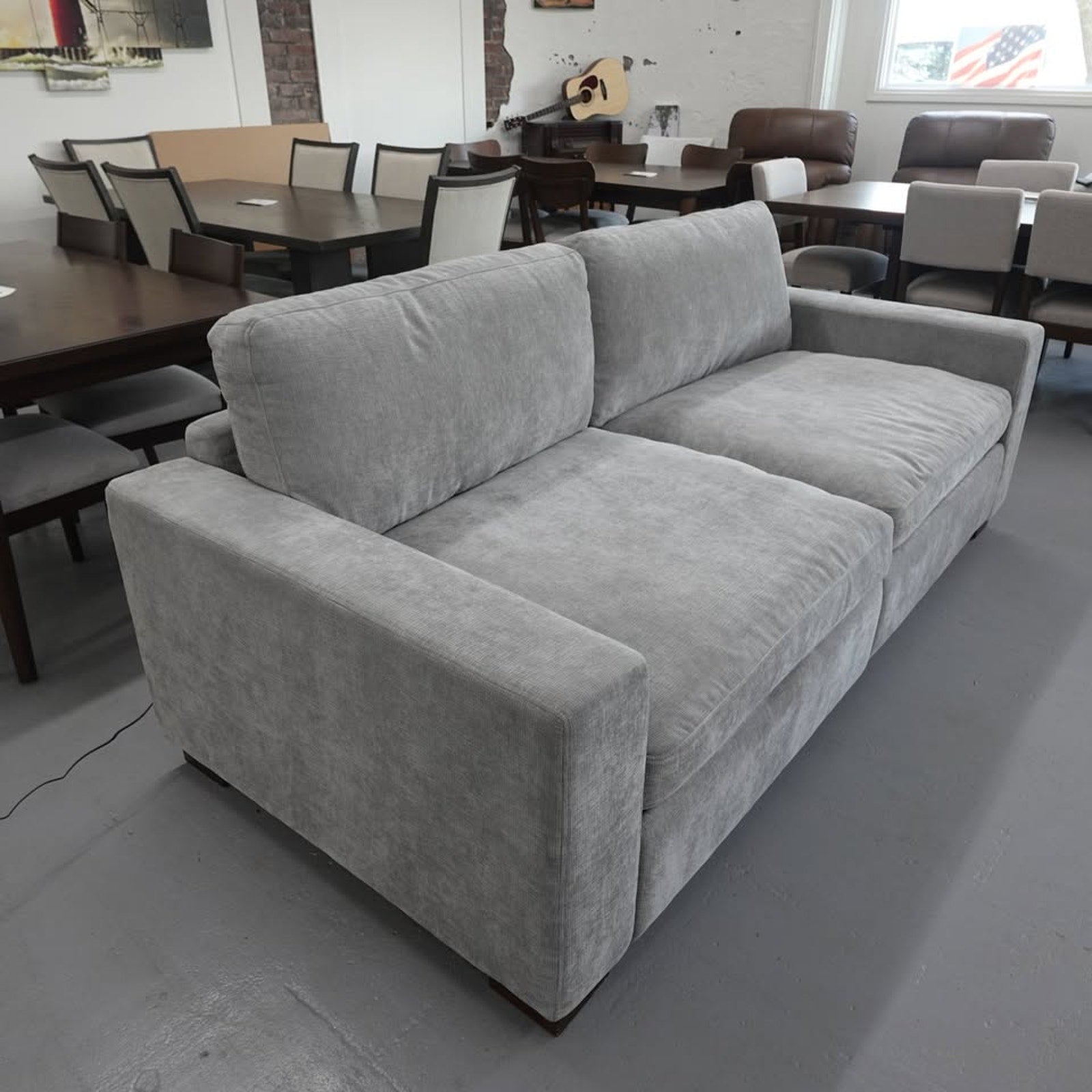 Henredon Skye Sofa with 2 Power Footrests