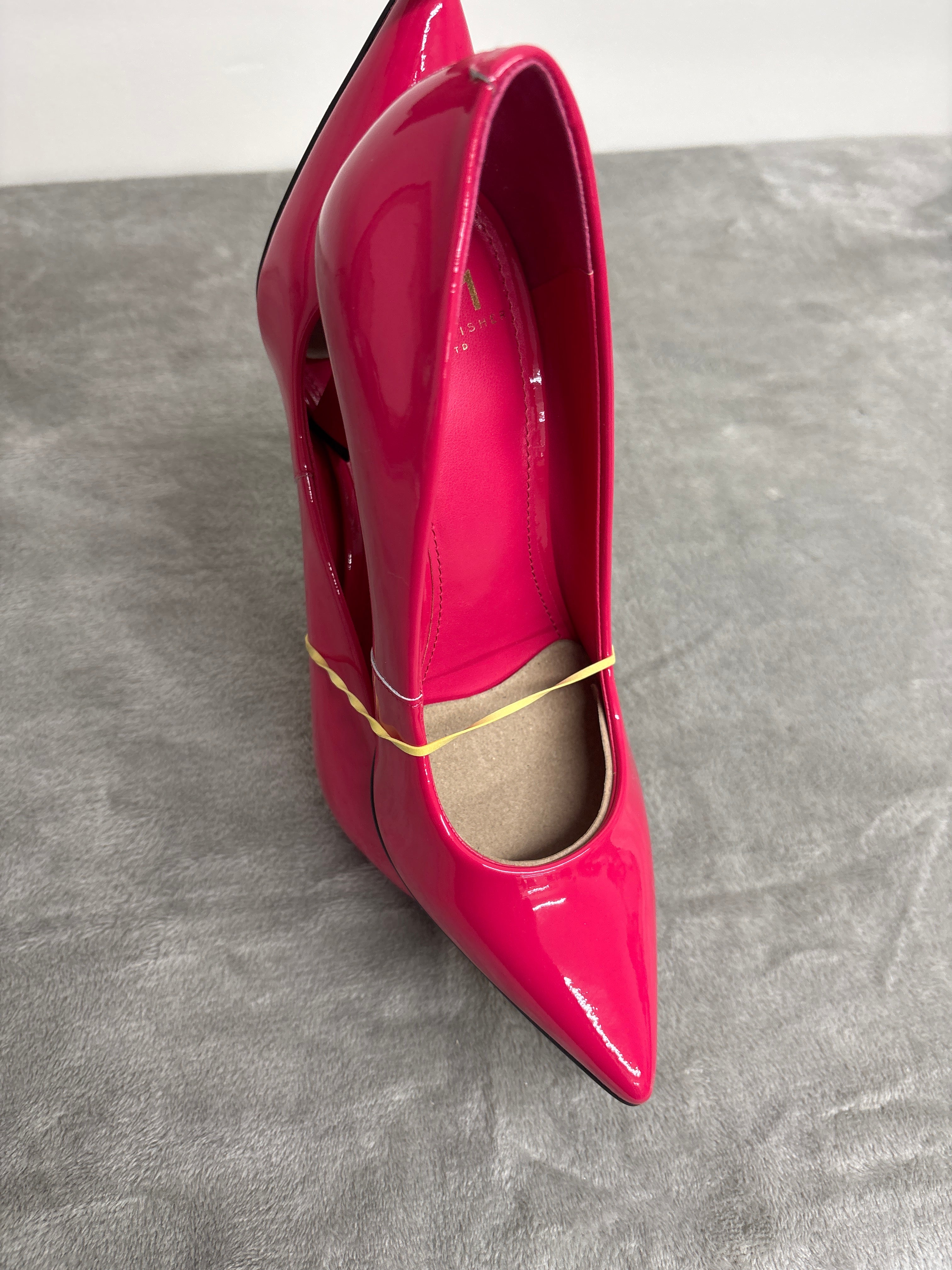 Marc Fisher pink heels