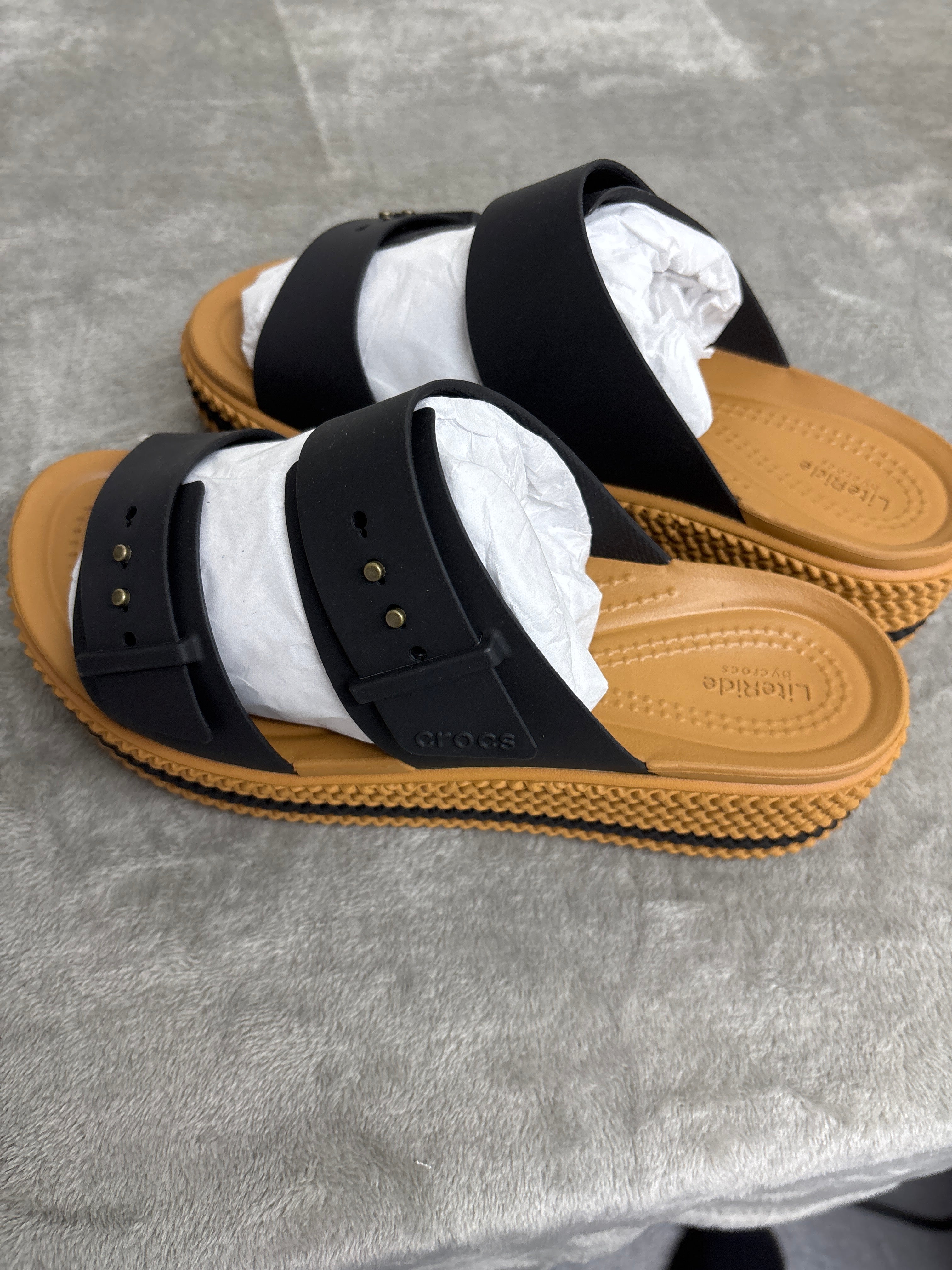 Crocs Brooklyn Woven Buckle Size 8 Black Women's Slide Sandals