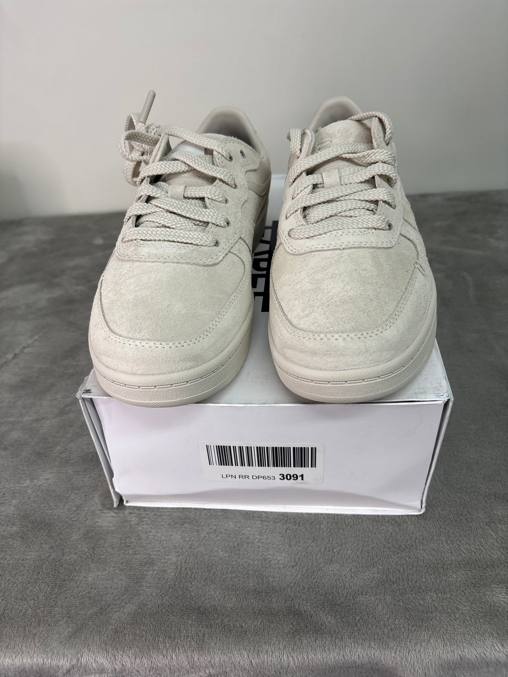 Label  whit sneakers