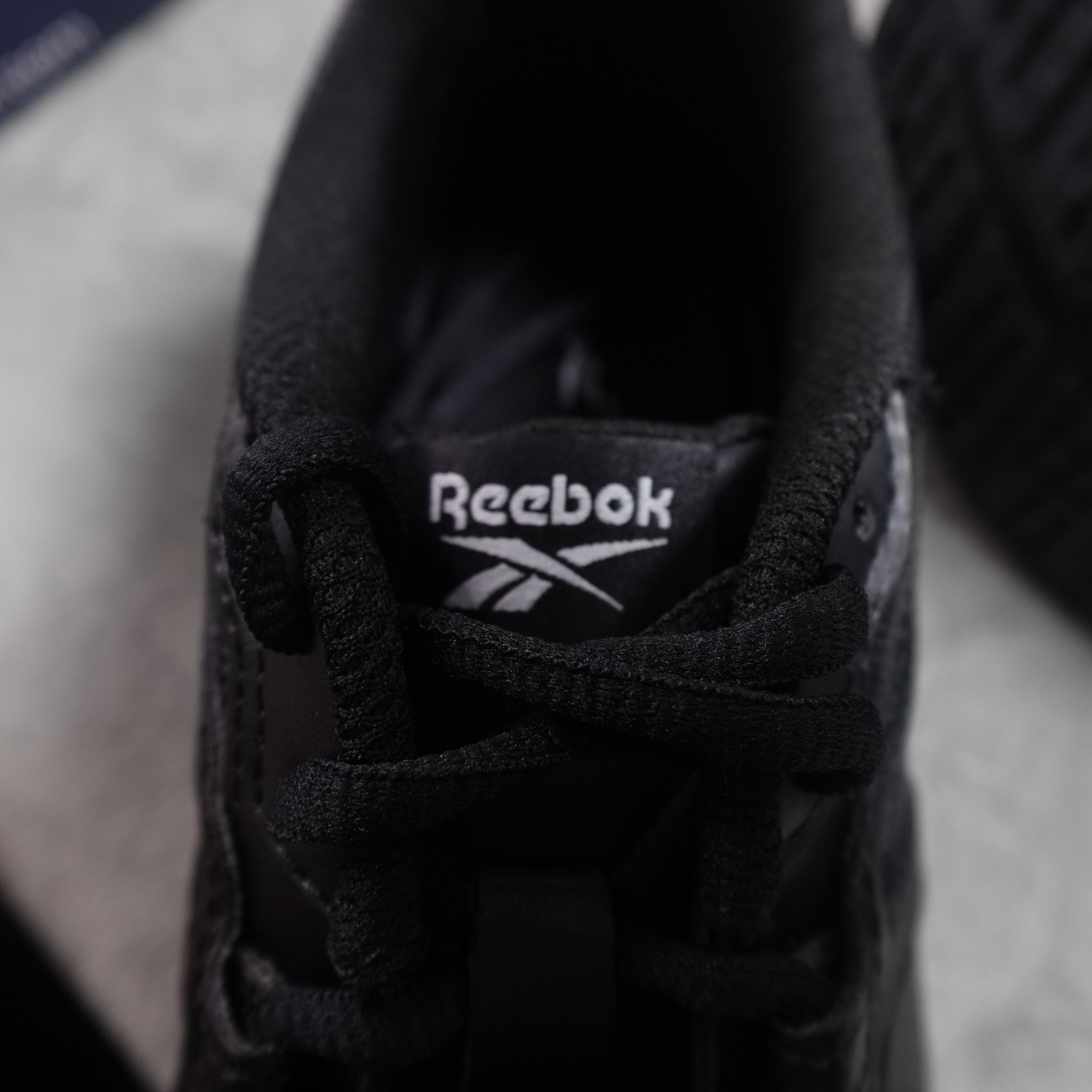 reebok Men's Size 10W Performance Cross Trainer Shoes