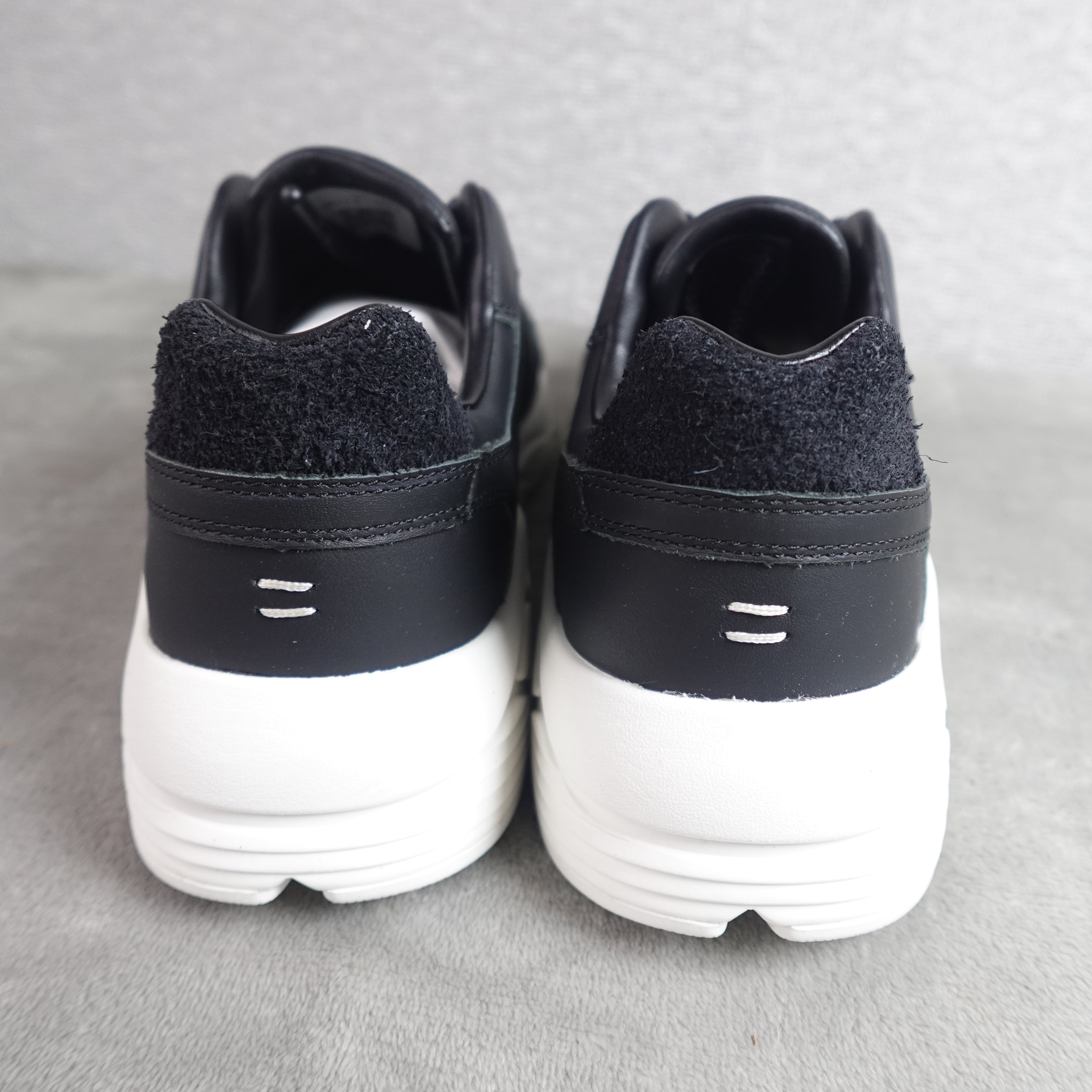 LABEL Go-To Sneakers Unisex Size 9.5 Men's / 11 Women's Black White Leather 210005-005 New